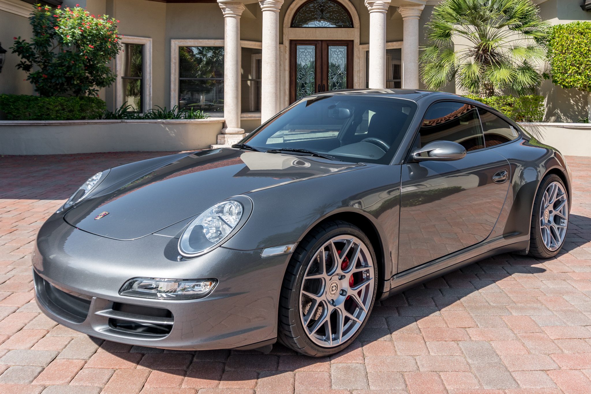 2007 Porsche 997 911 (Non-Turbo/GT2/GT3) à vendre – Coupé Meteor Grey AWD à six rapports