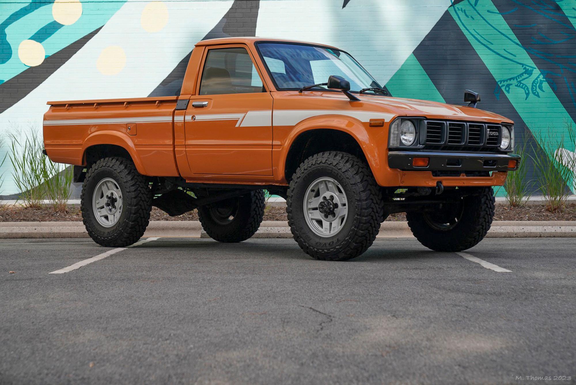 1980 Toyota Pickup (N30/N40 1978-1983) for Sale – Orange Four-Speed 4x4