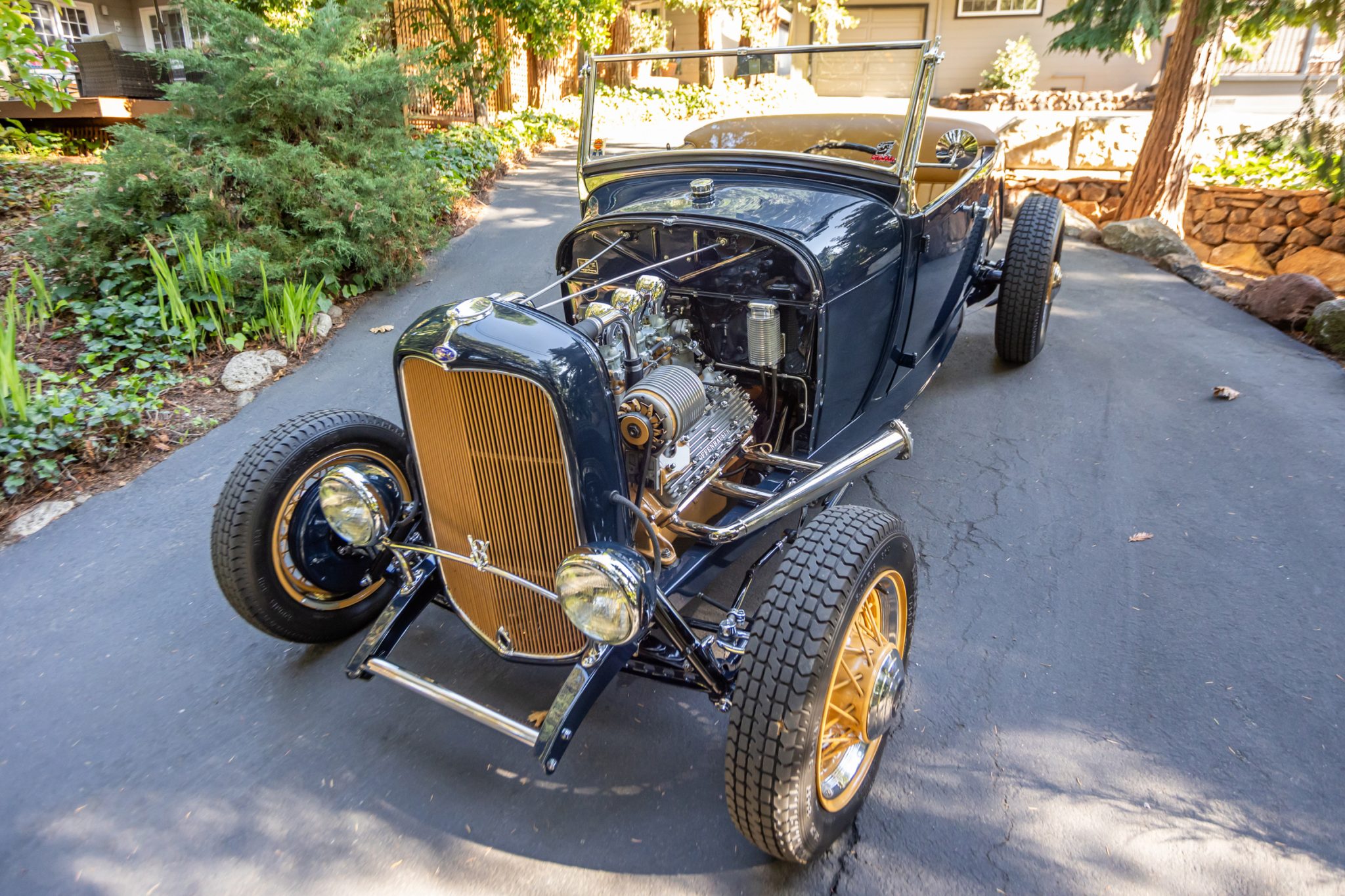 Flathead-Powered Ford Model A Roadster Hot Rod à vendre – Roadster Blue V8 Flathead cinq rapports