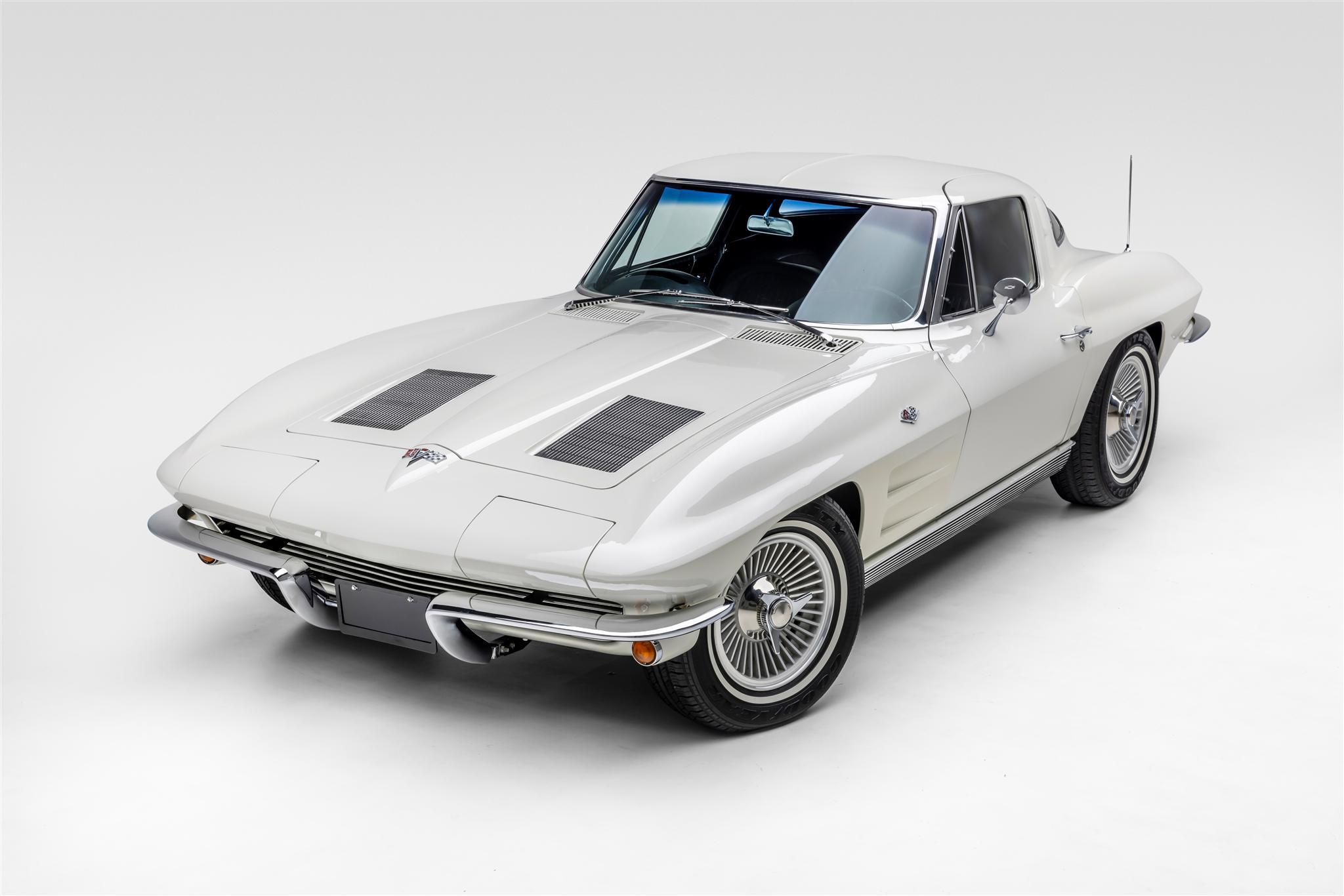 1963 Chevrolet Corvette C2 à vendre – White V8 327ci à quatre rapports
