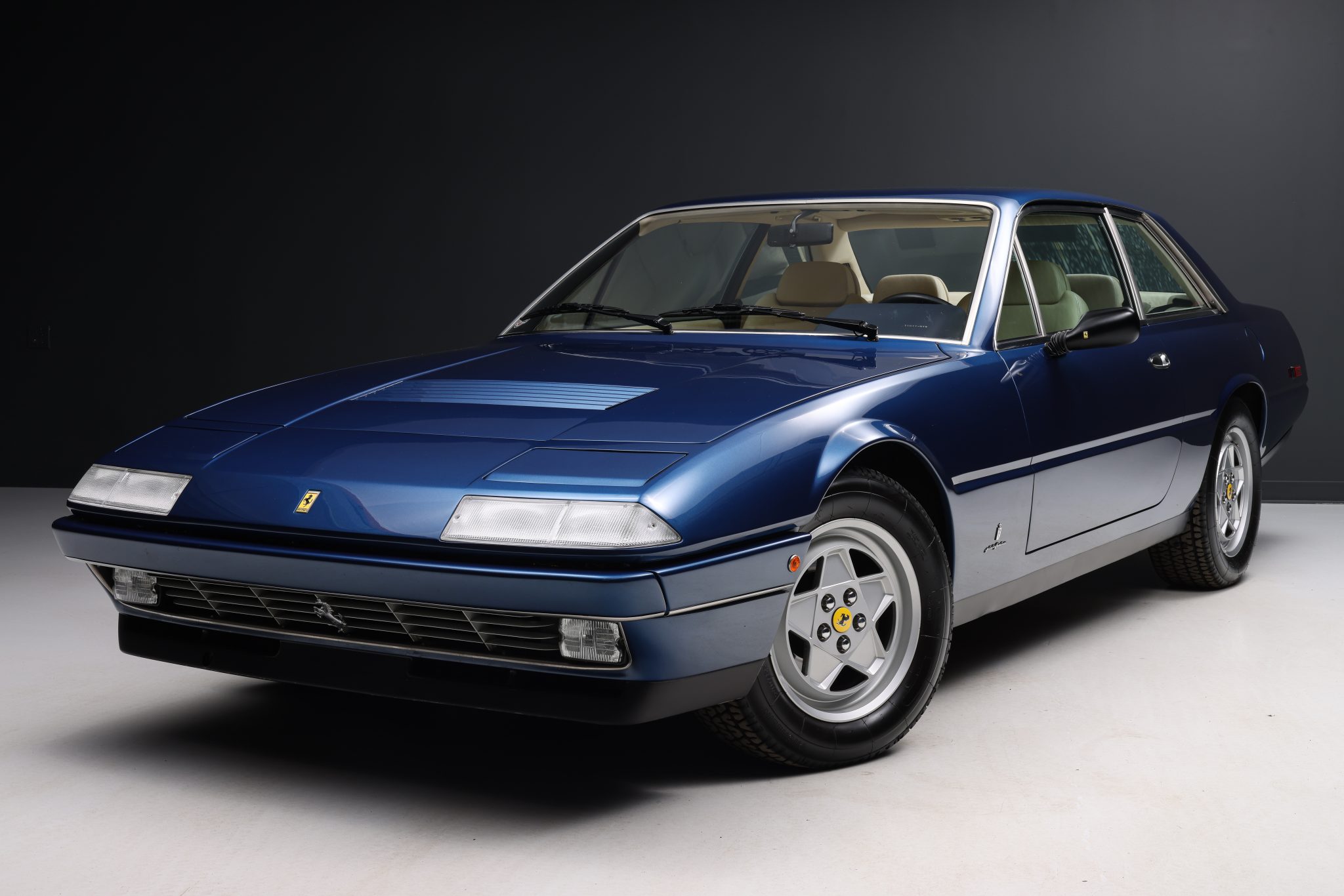 1988 Ferrari 365 GT4 2+2/400/400i/412 à vendre – Grand tourisme Blue V12 à cinq rapports