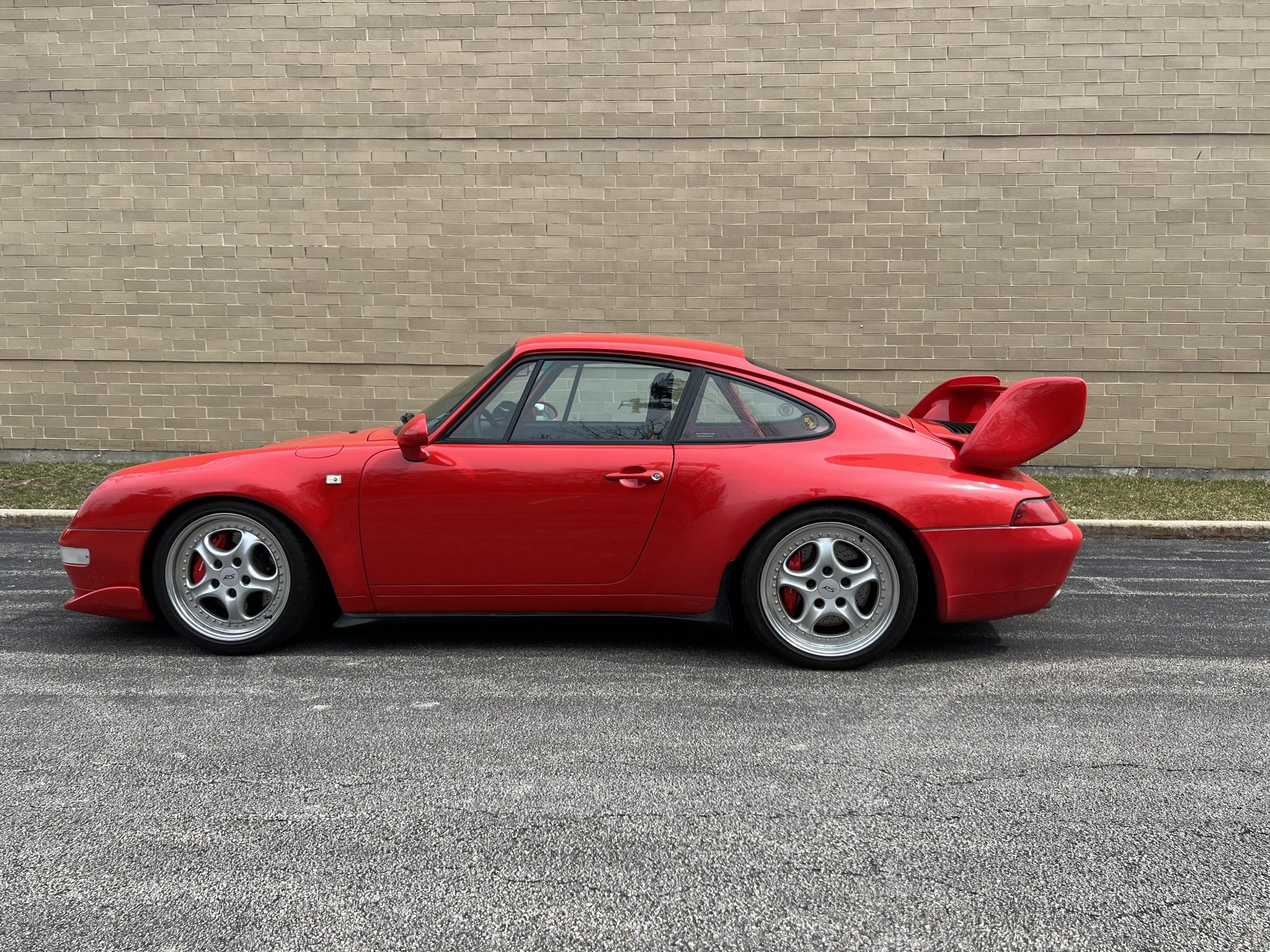 1995 Porsche 993 911 (Non-Turbo/GT2) for Sale – Red 3.8-Liter Six-Speed Track-Inspired Coupe