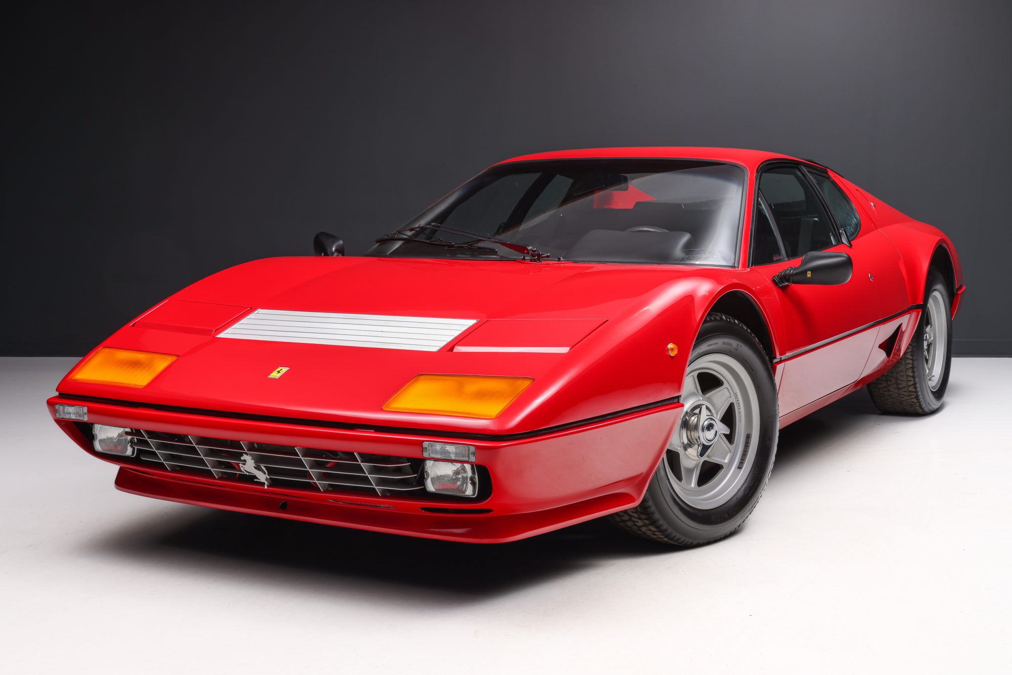 1982 Ferrari Berlinetta Boxer for Sale – Rosso Corsa Flat-12 Five-Speed
