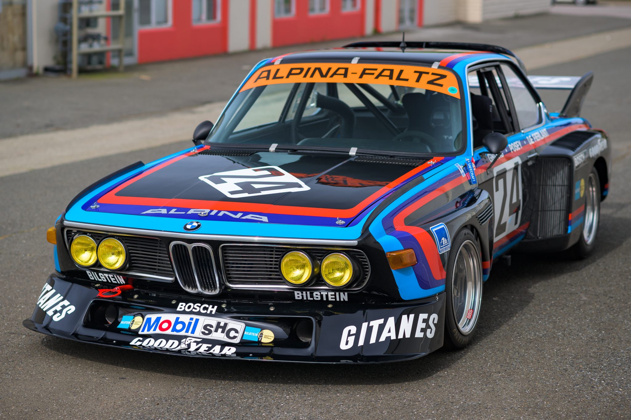 1975 BMW E9 Coupe for Sale – Black Motorsport Five-Speed Race Car