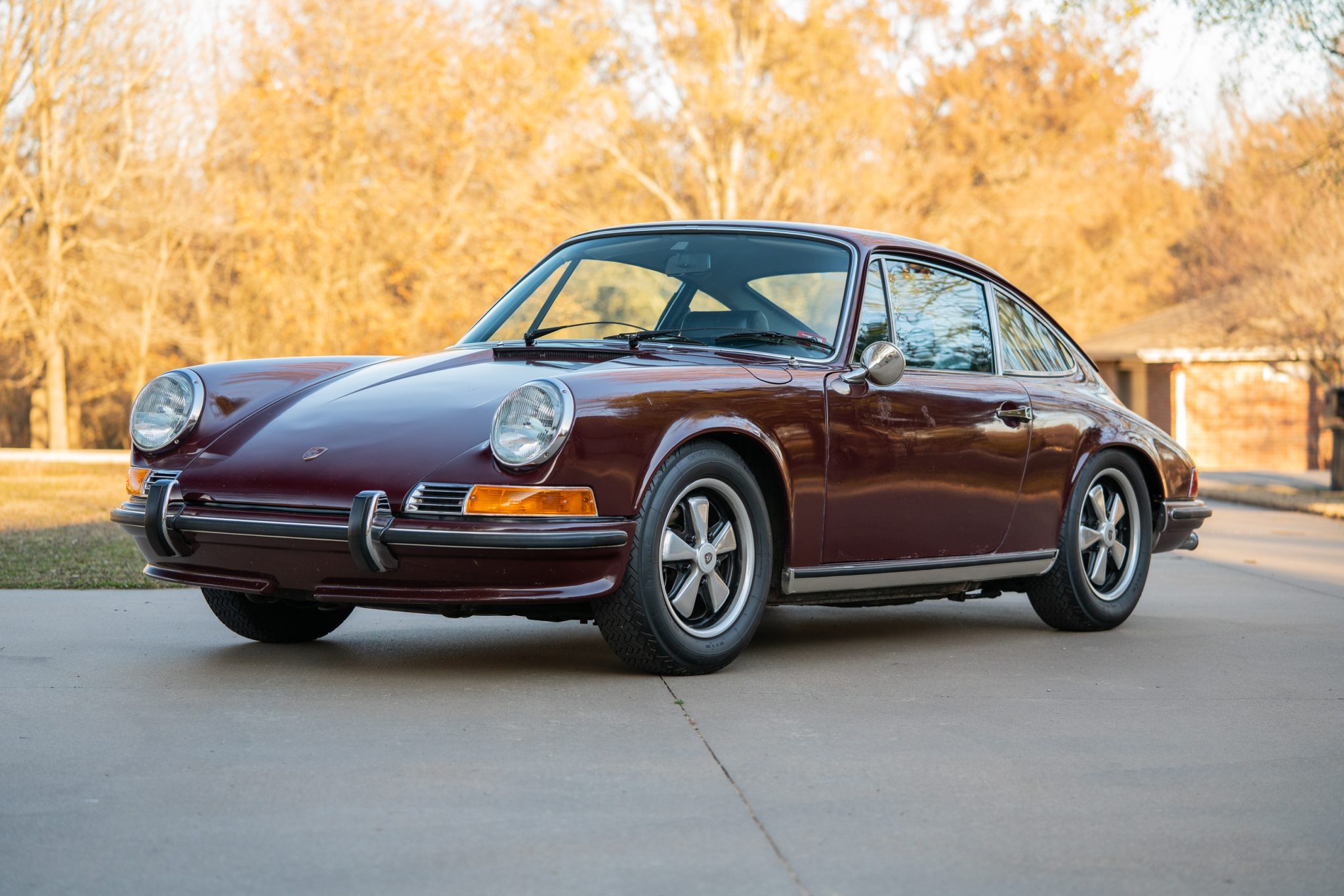 1969 Porsche LWB 911S (1969-1973) for Sale – Burgundy Red Fuel-Injected Five-Speed Classic