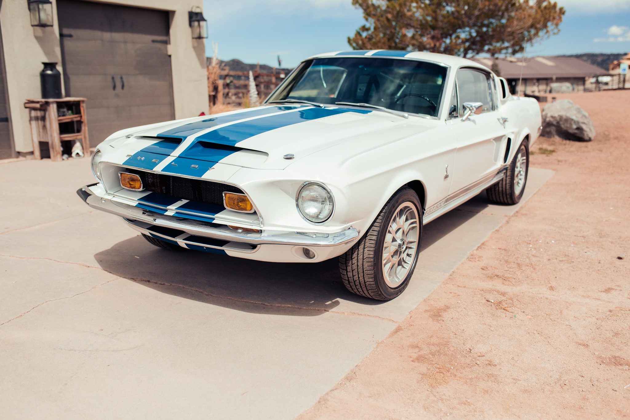 1968 Shelby Mustang GT350 & GT500 à vendre – Fastback White V8 482ci à cinq rapports