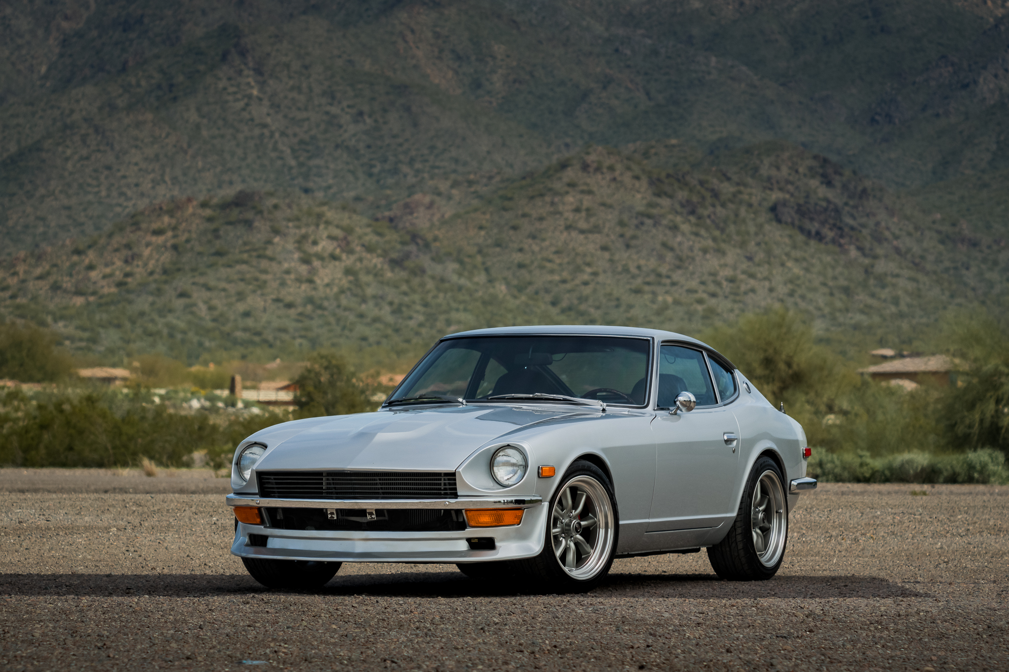 1973 Datsun 240Z à vendre – Silver avec trois Weber et boîte cinq rapports