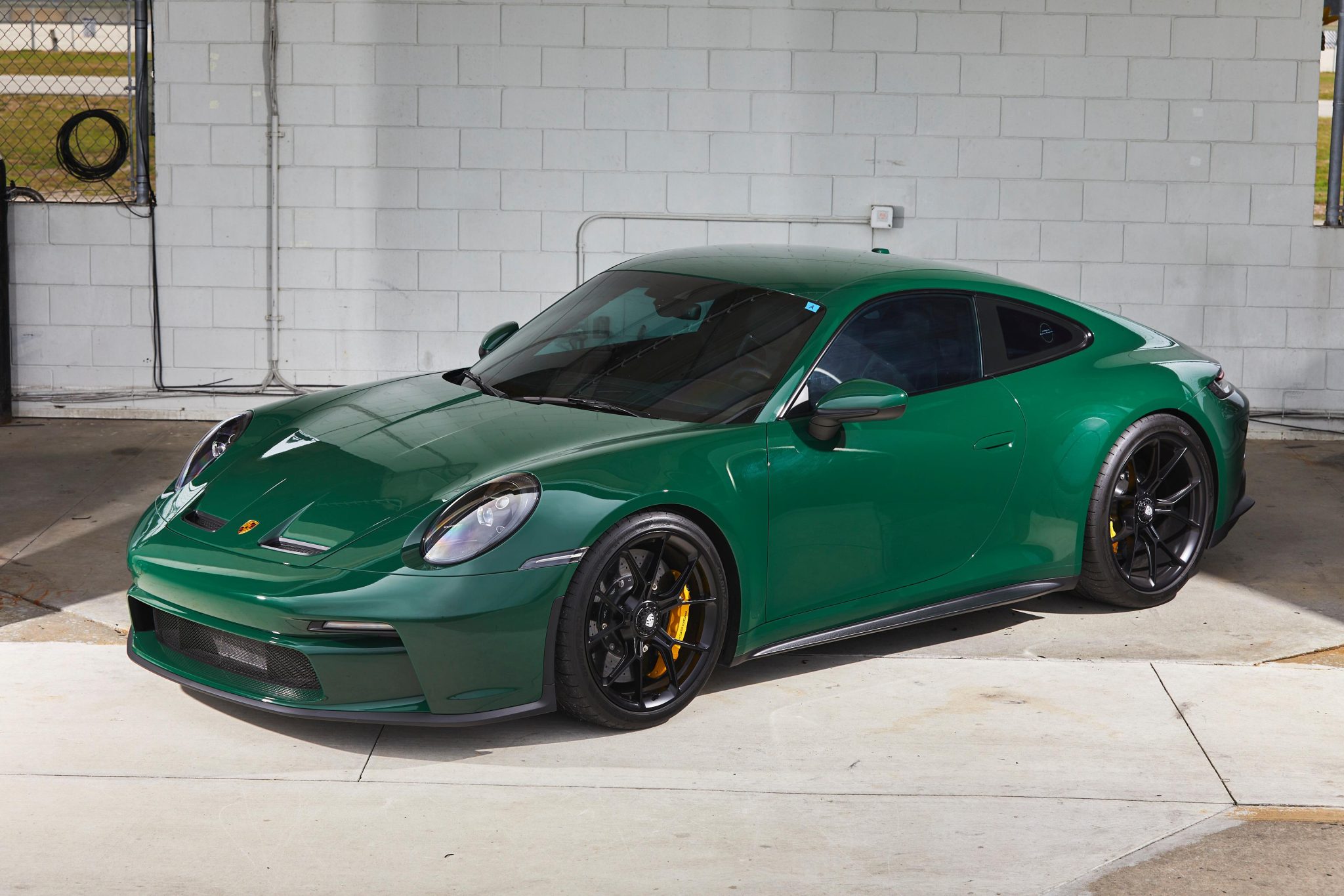 2022 Porsche 992 GT3 zu verkaufen – British Racing Green mit Sechsgang-Handschaltung