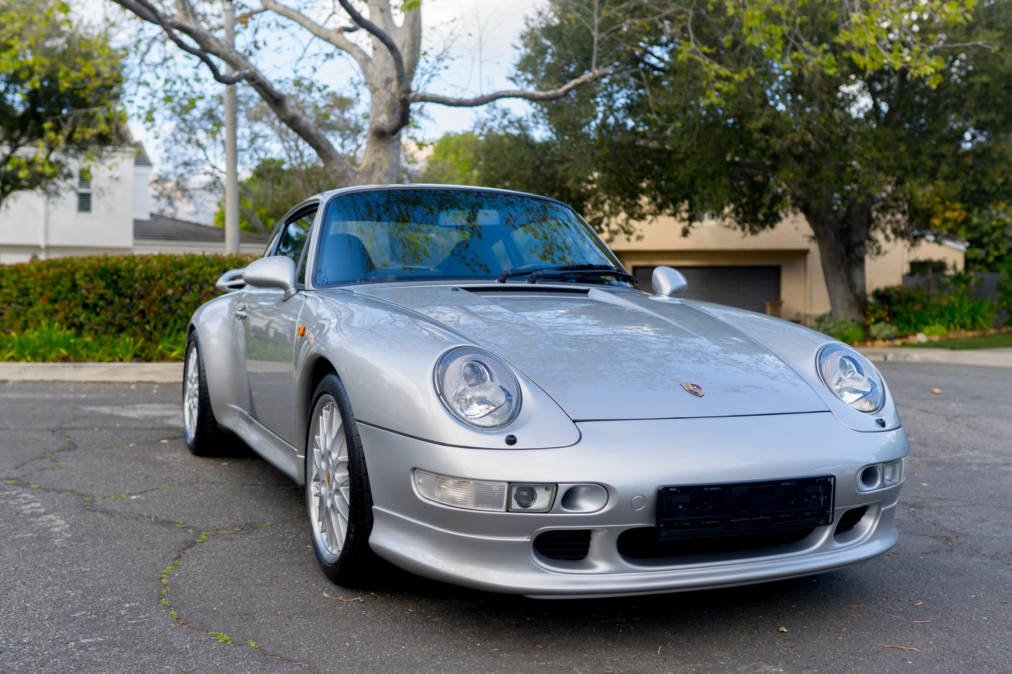 1997 Porsche 993 911 (Non-Turbo/GT2) zu verkaufen – Arctic Silver mit Sechsgang und Aerokit