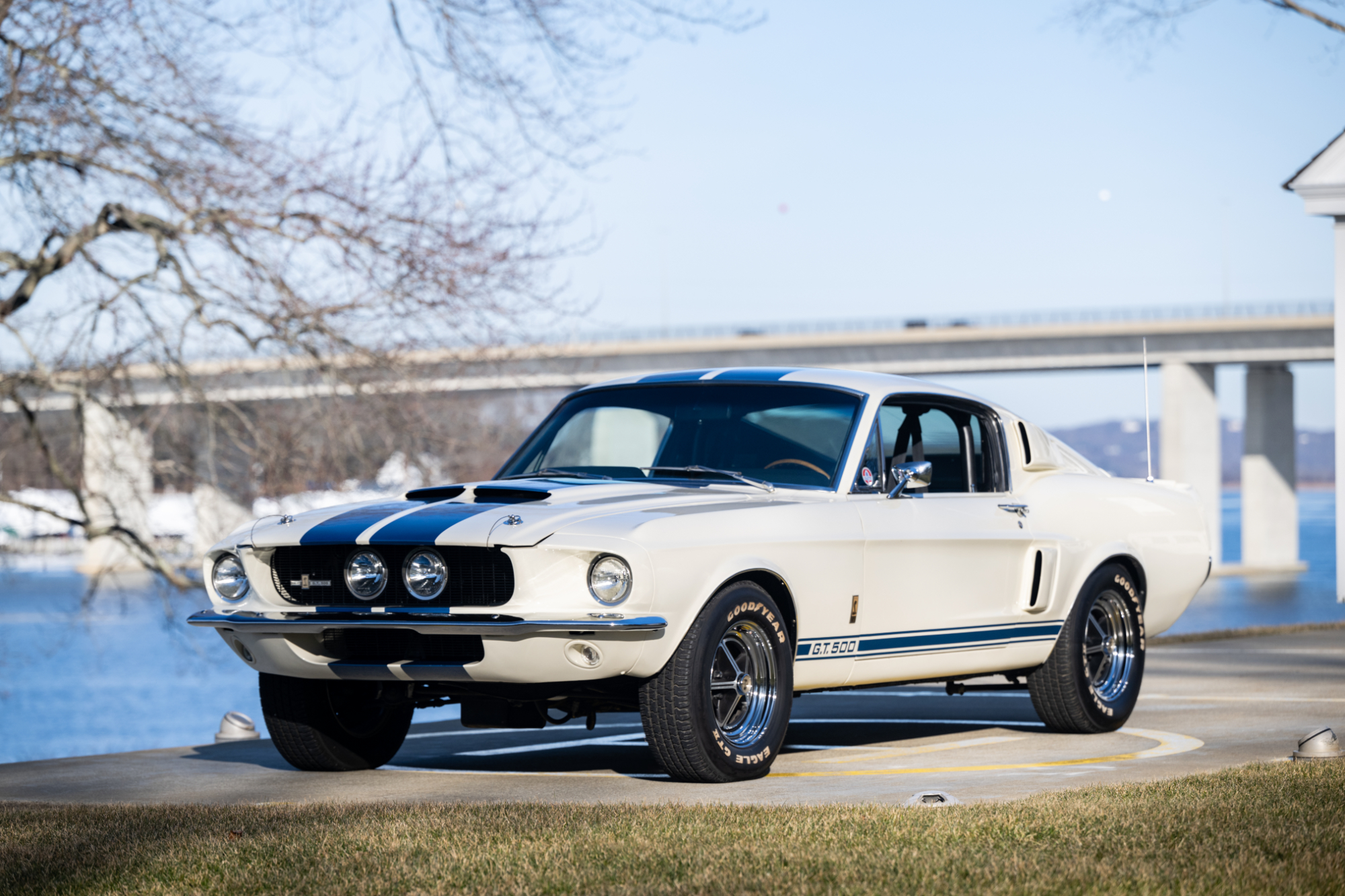 1967 Shelby Mustang GT350 & GT500 à vendre – Shelby White 428ci à quatre rapports