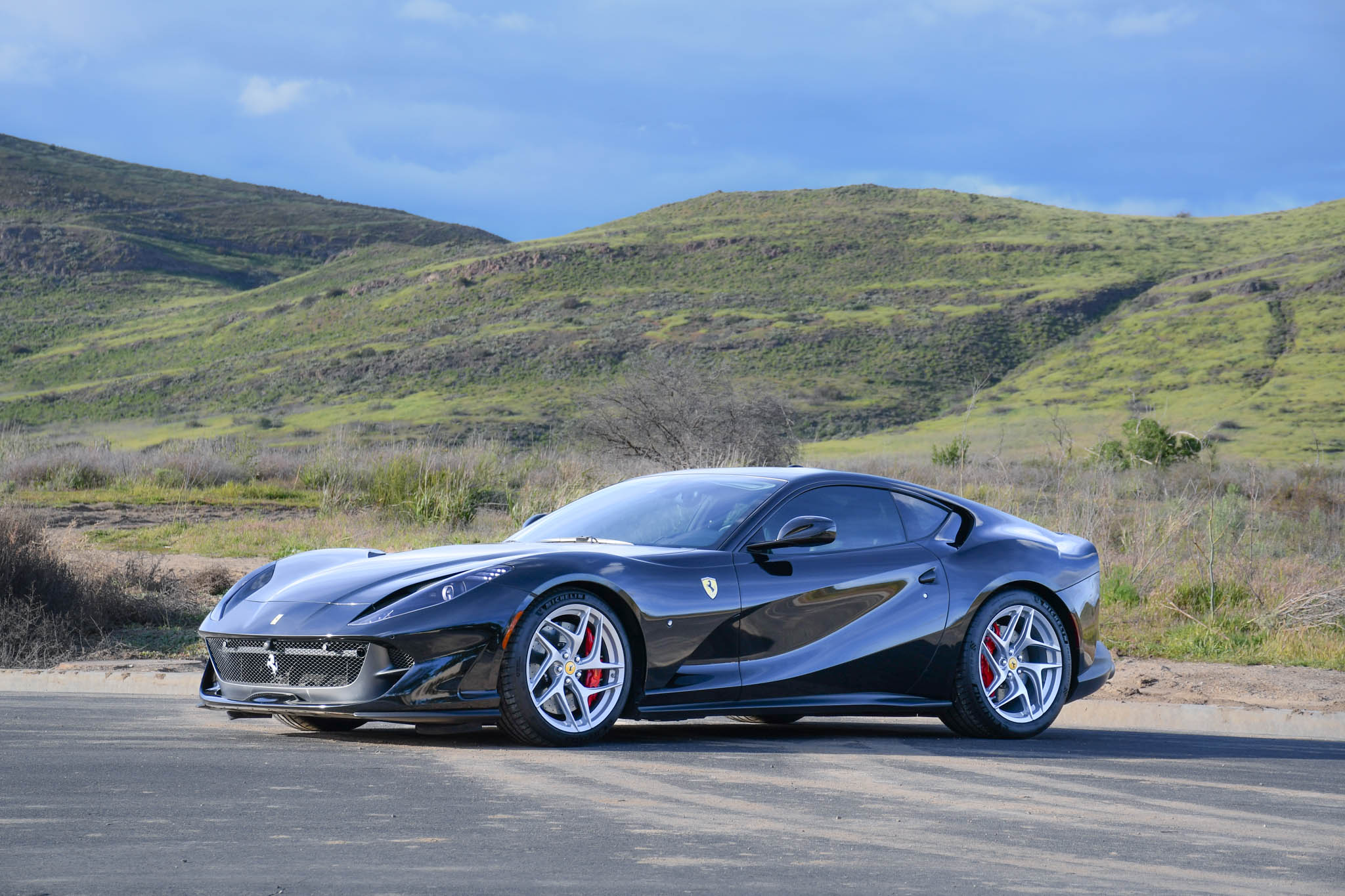 2018 Ferrari 812 Superfast & 812 GTS à vendre – Grand tourisme V12 Nero
