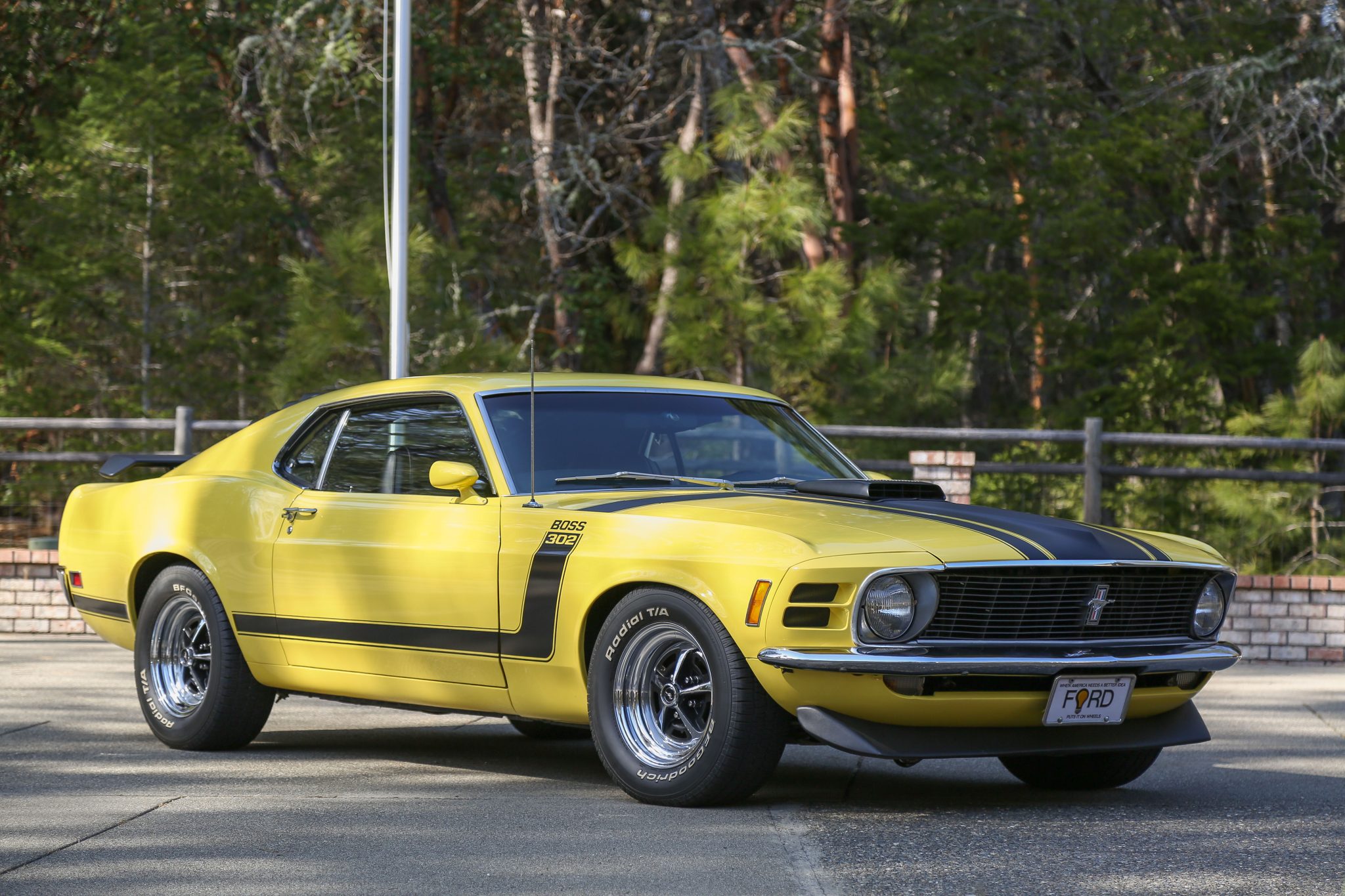 1970 Ford Mustang 1969-1973 à vendre – Fastback Yellow V8 302 à quatre rapports