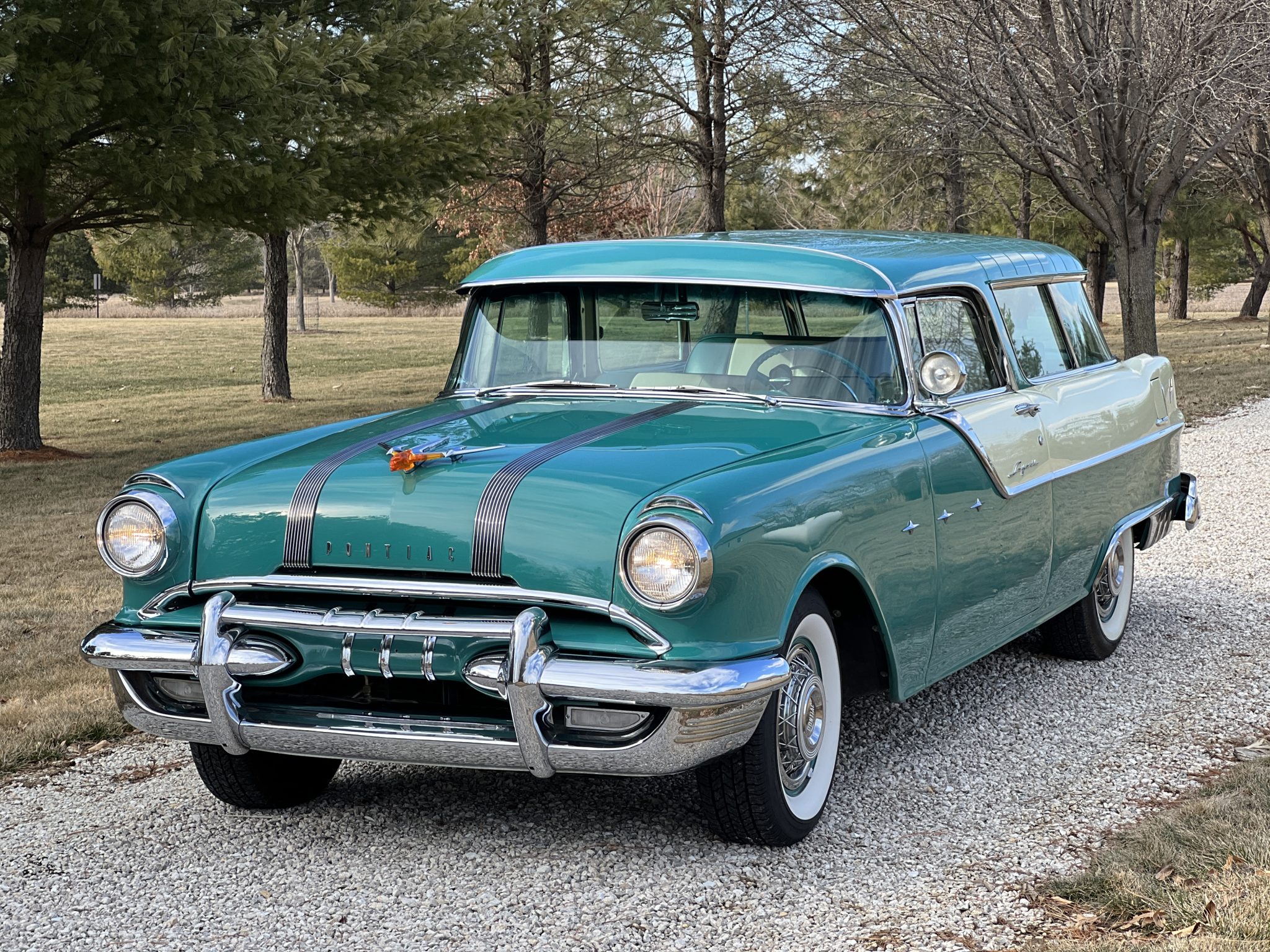 1955 Pontiac Safari for Sale – Teal & Cream V8 Station Wagon