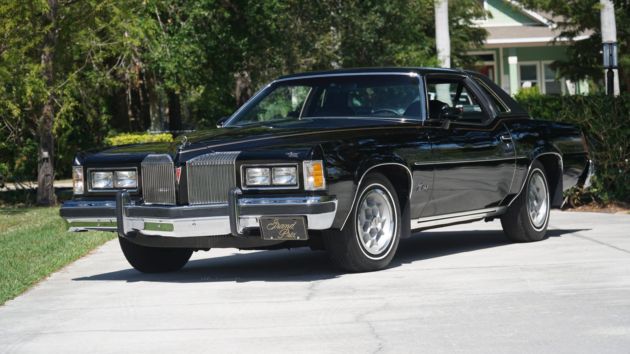 1976 Pontiac Grand Prix for Sale – Starlight Black 455ci V8