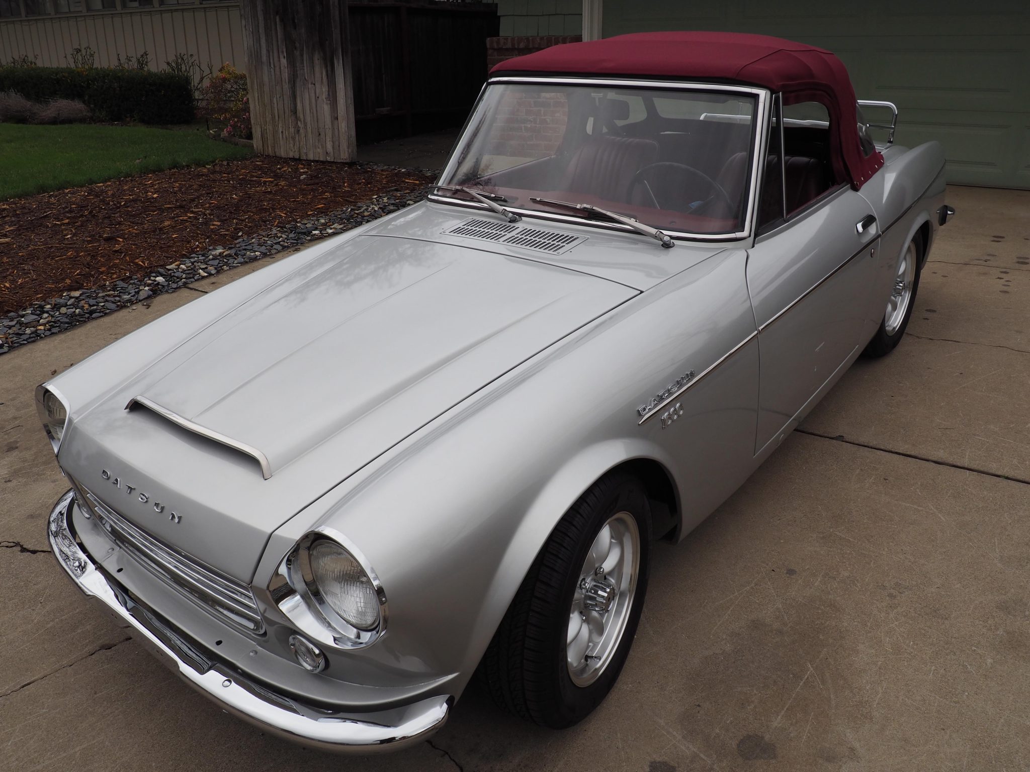 1969 Datsun Roadster à vendre – Cabriolet argenté