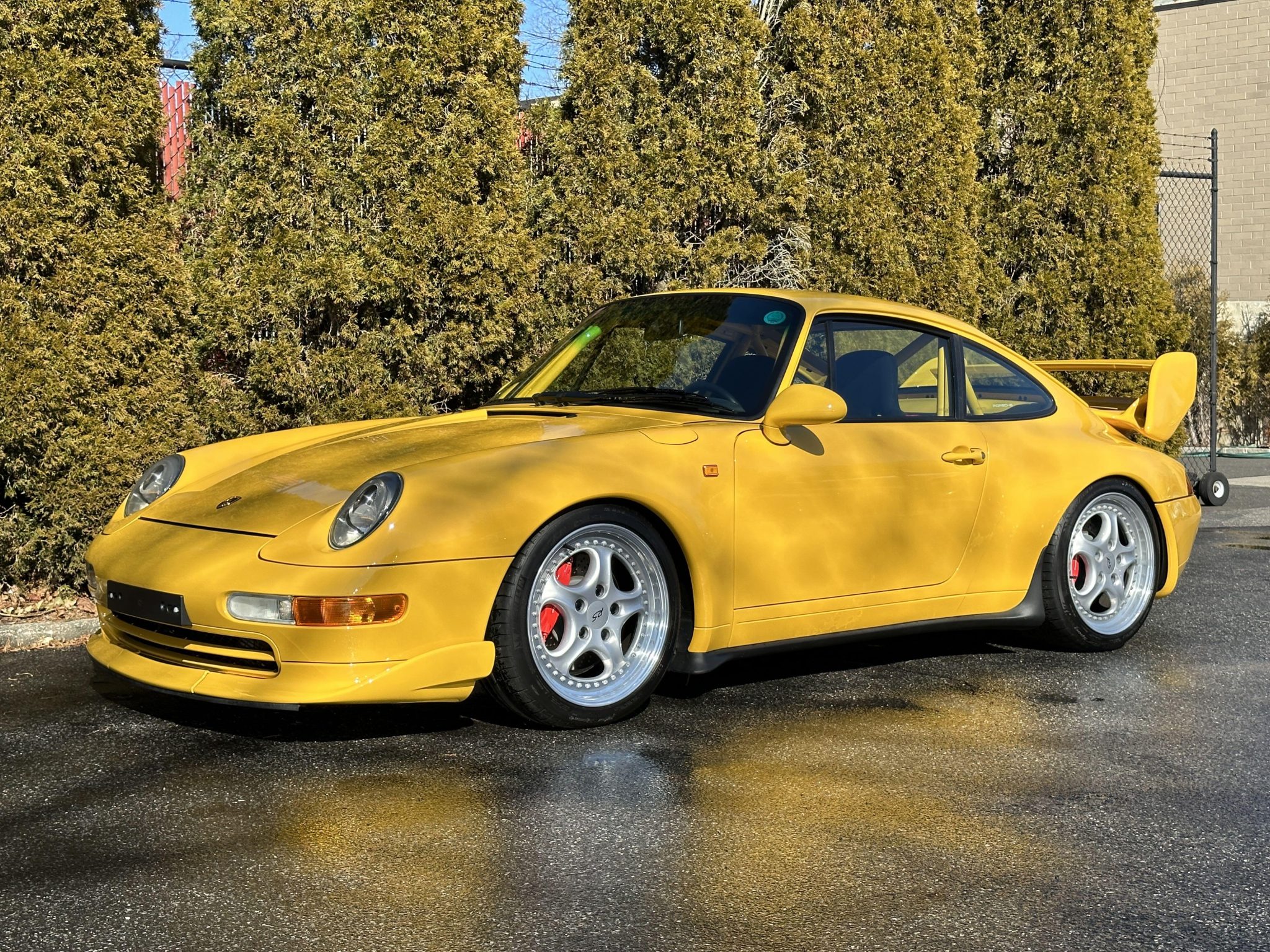 1995 Porsche 993 911 (Non-Turbo/GT2) à vendre – 3,8 litres Speed Yellow