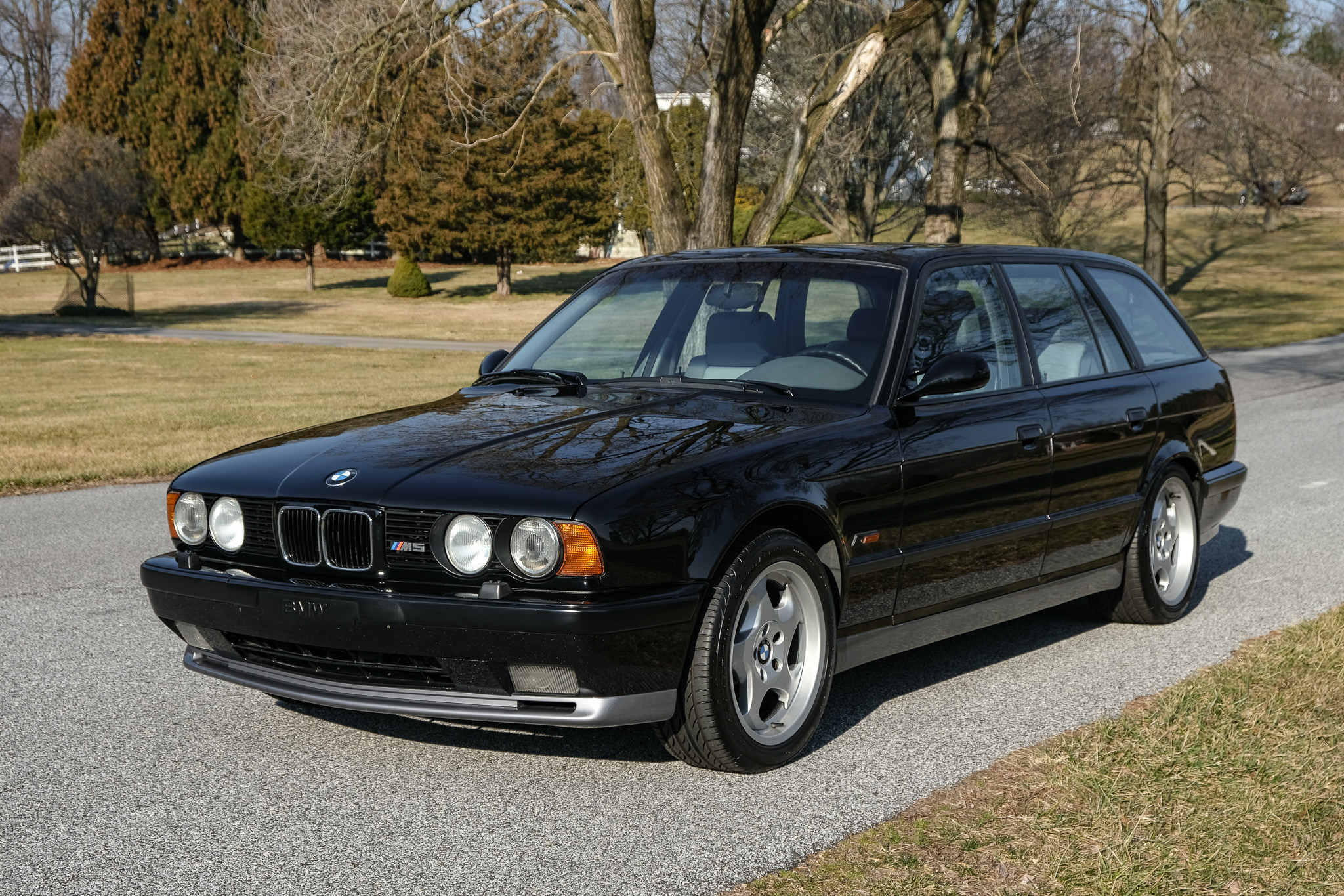 1992 BMW E34 M5 zu verkaufen – 3,8-Liter-Touring in Jet Black