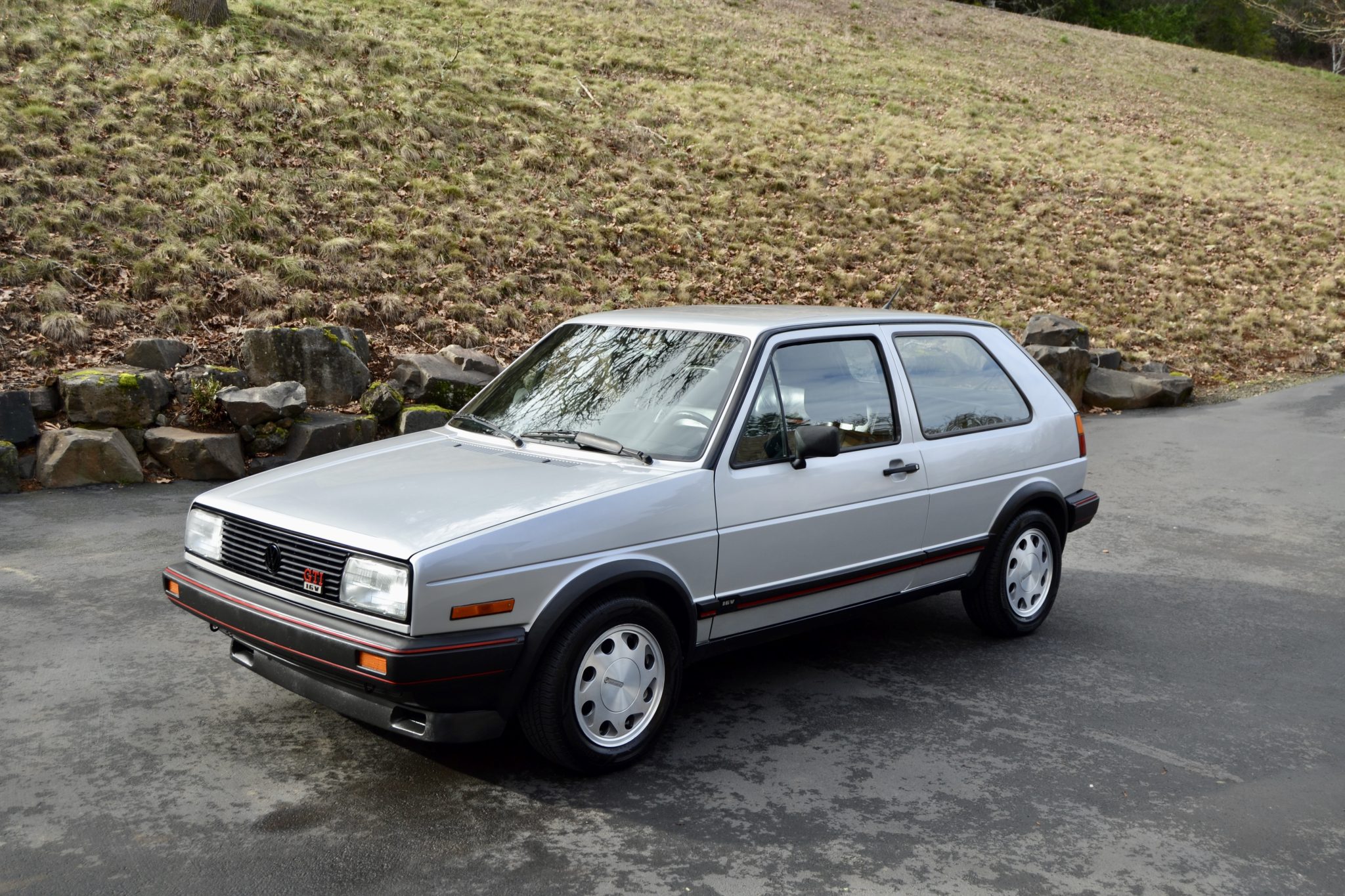 1987 Volkswagen GTI Mk2 for Sale – Diamond Silver 16V