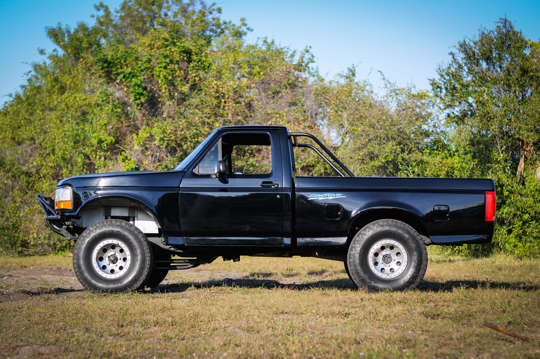 1993 Ford F-150 SVT Lightning zu verkaufen – Modifizierter V8-Pickup