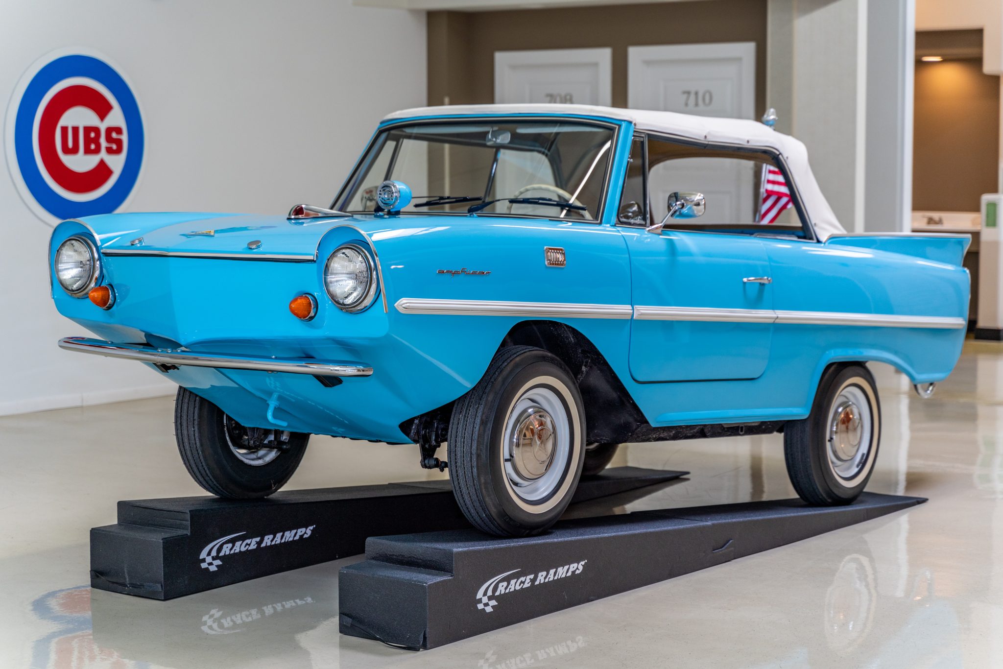 1966 Amphicar 770 zu verkaufen – Blaues Amphibien-Cabriolet