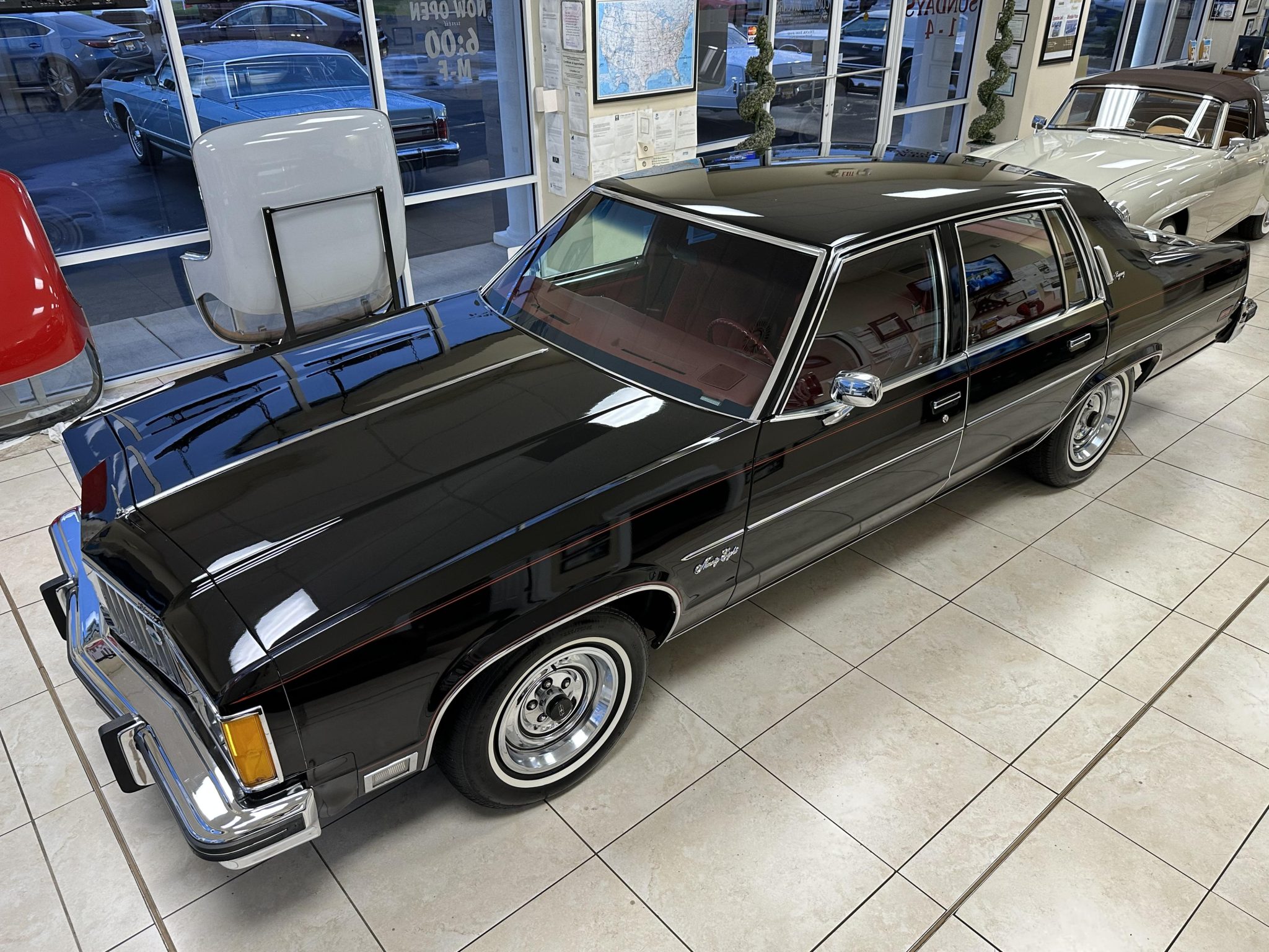 1979 Oldsmobile 98 à vendre – Berline de luxe noire avec V8 350