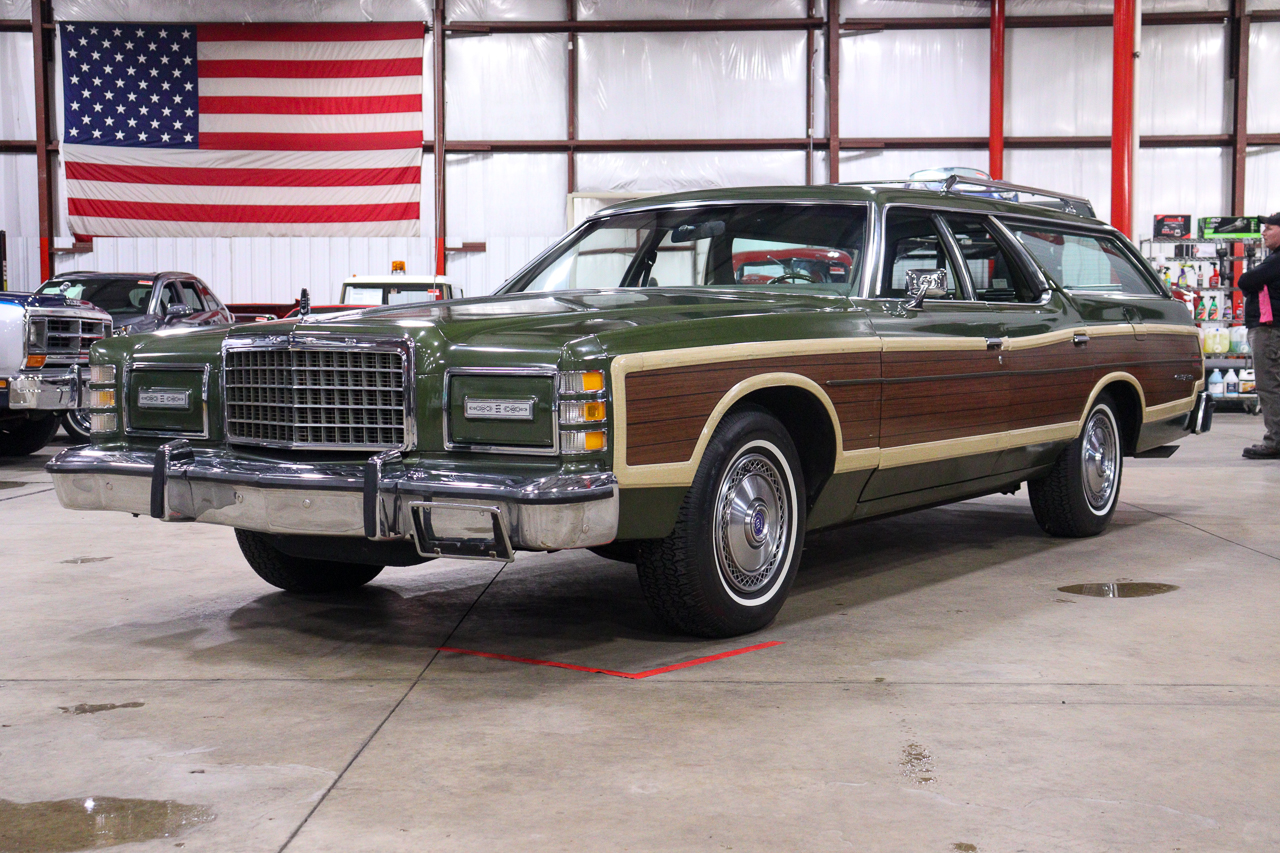 1975 Ford Country Squire zu verkaufen – V8-Kombi mit Holzdekor