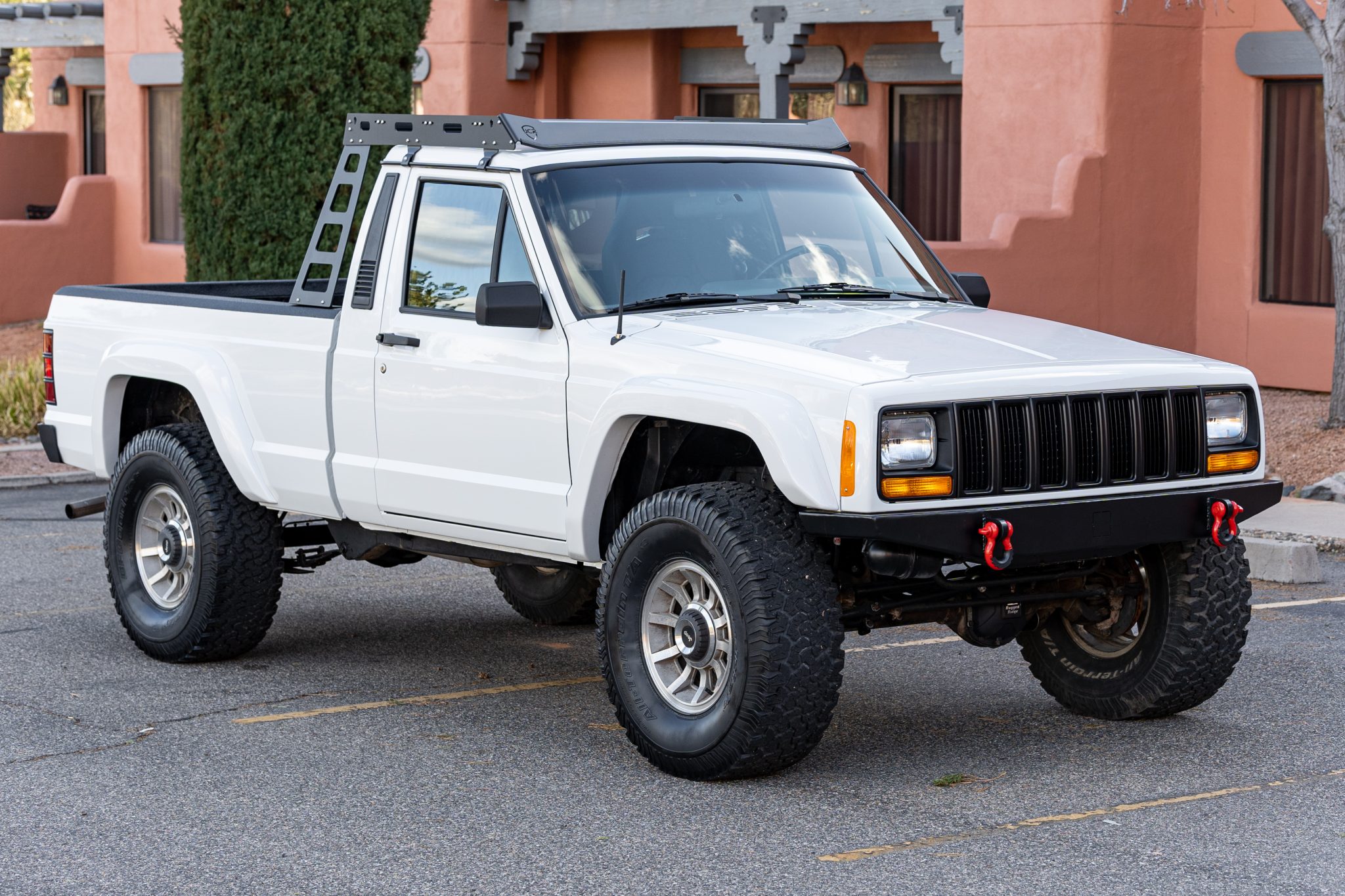 1988 Jeep Pickup zu verkaufen – 4,0-Liter-Fünfgang-Allrad-Pickup