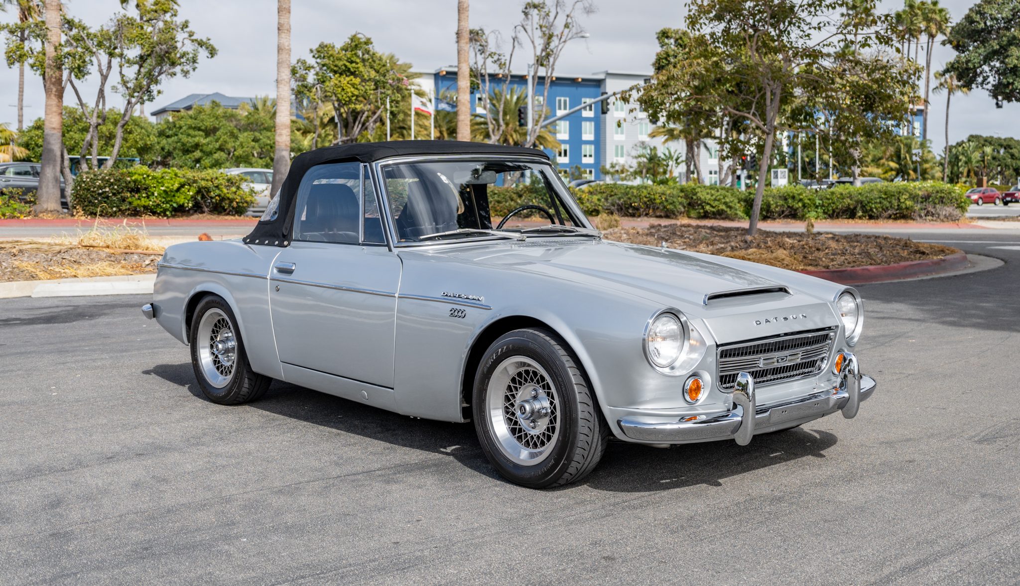 1968 Datsun Roadster à vendre – Argentée U20 Cinq Vitesses
