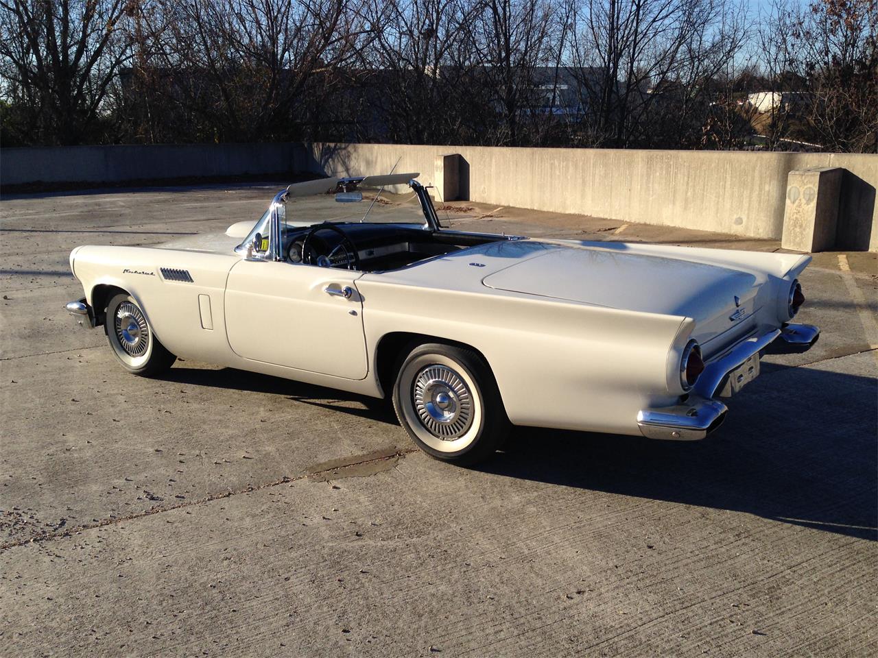 Ford Thunderbird