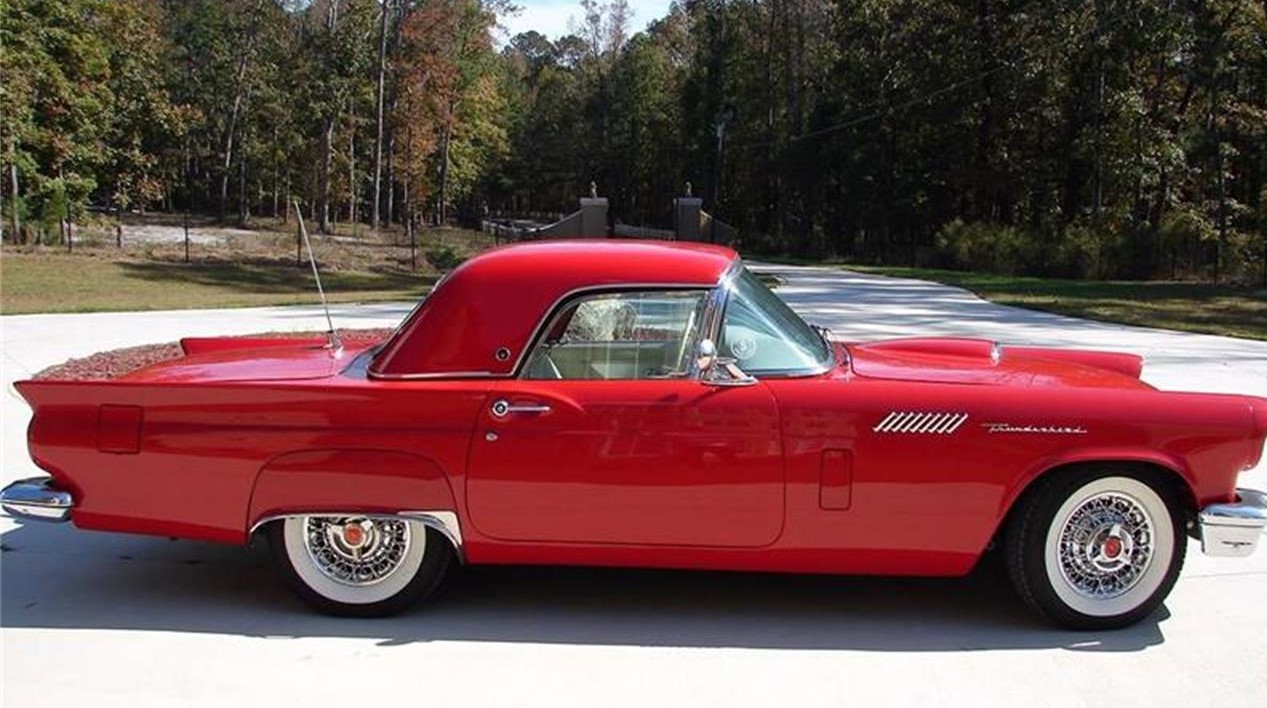 1957 Ford Thunderbird