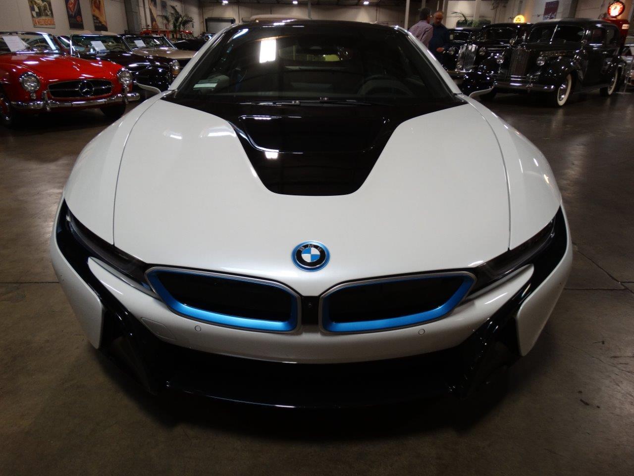 BMW i8