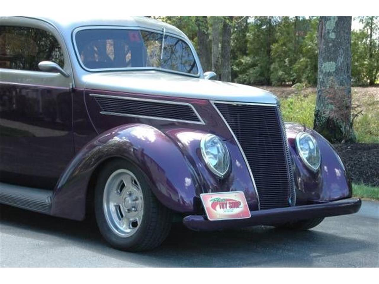 1937 Ford Slantback