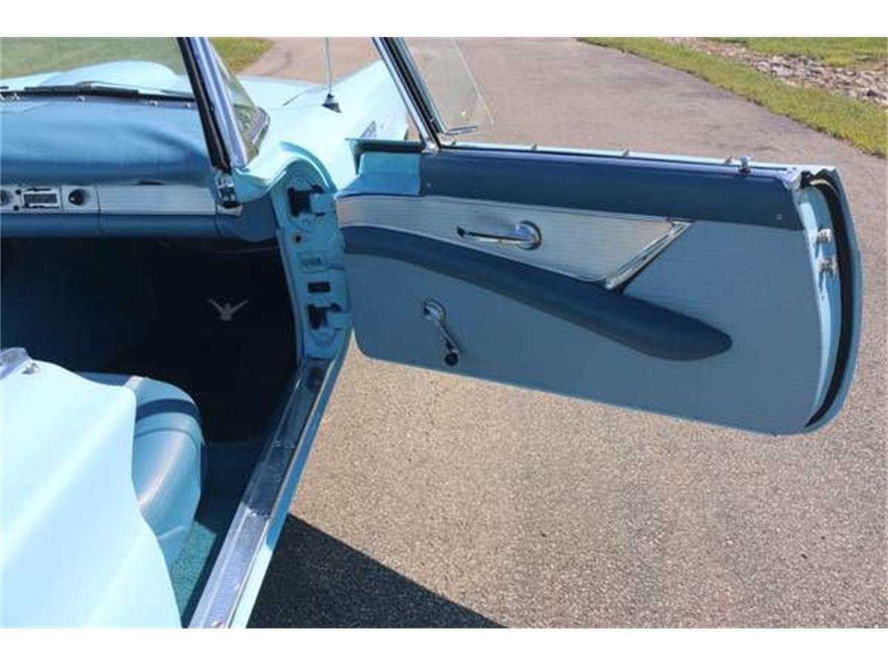 1957 Ford Thunderbird