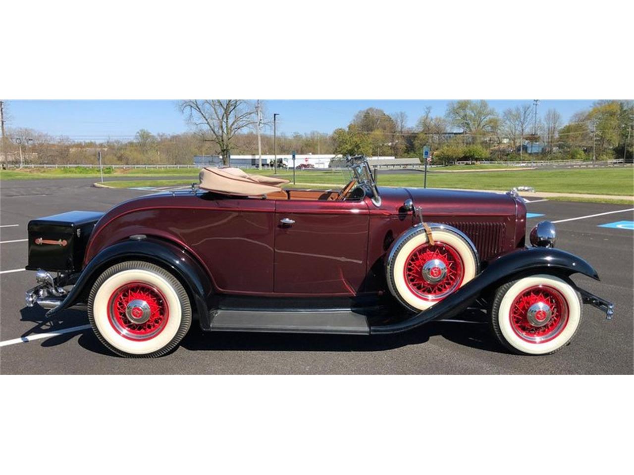 1932 Ford Deluxe