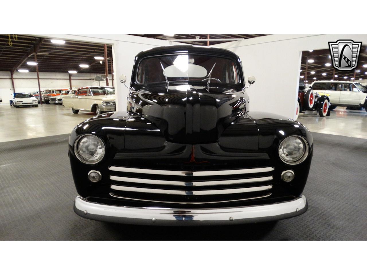 1948 Ford Super Deluxe