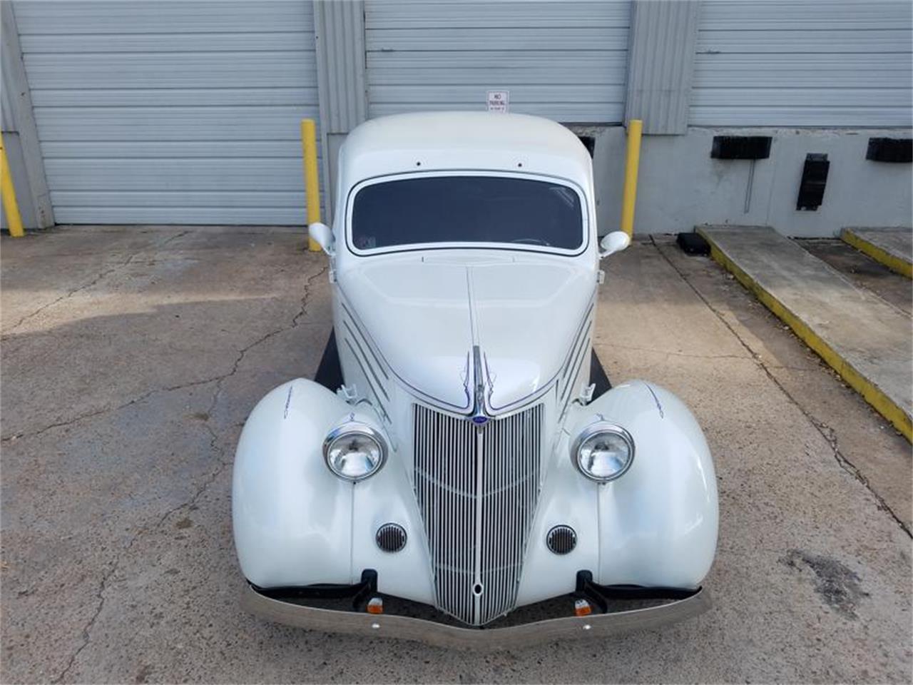 1936 Ford Custom Deluxe