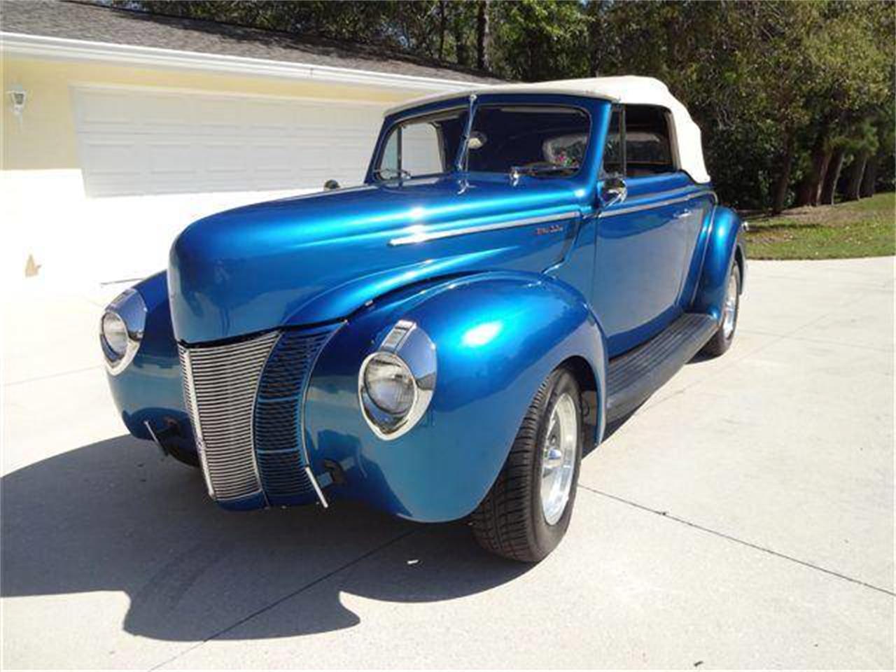 1940 Ford Deluxe