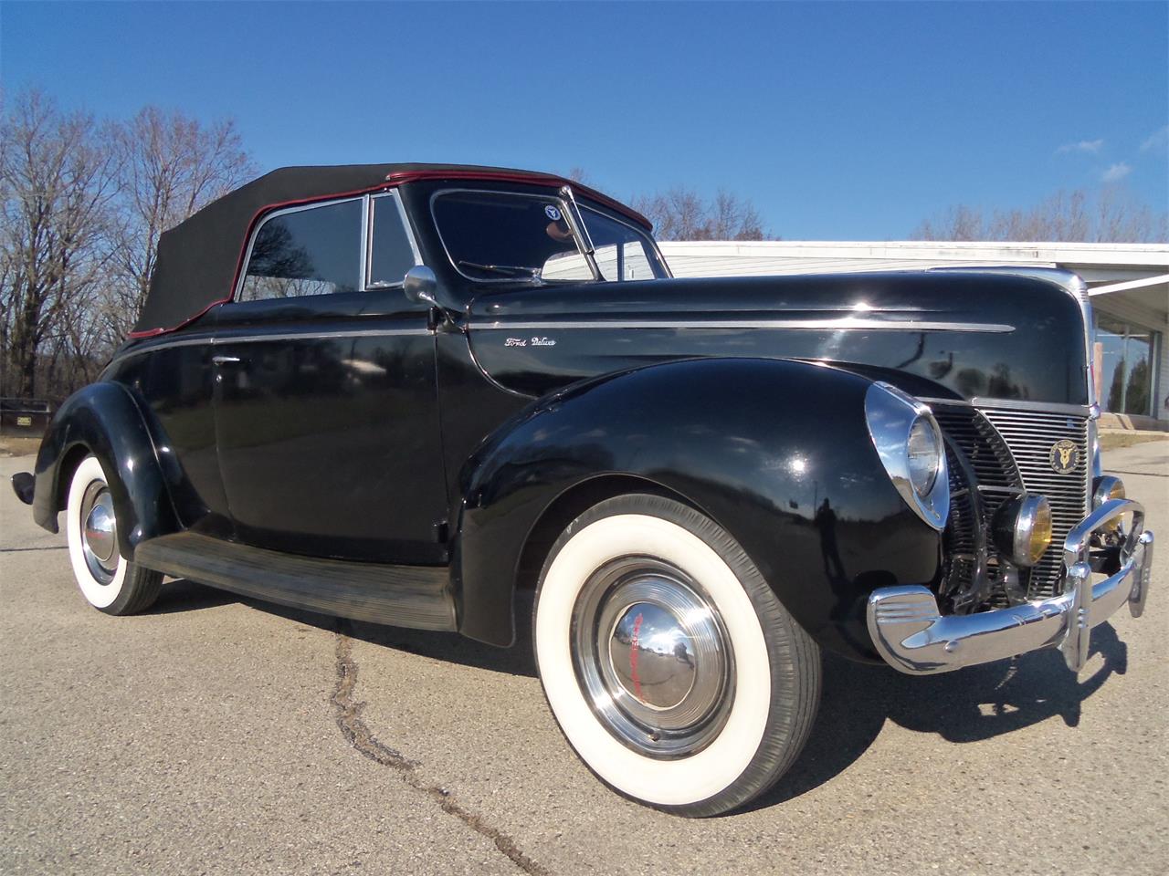 1940 Ford Deluxe