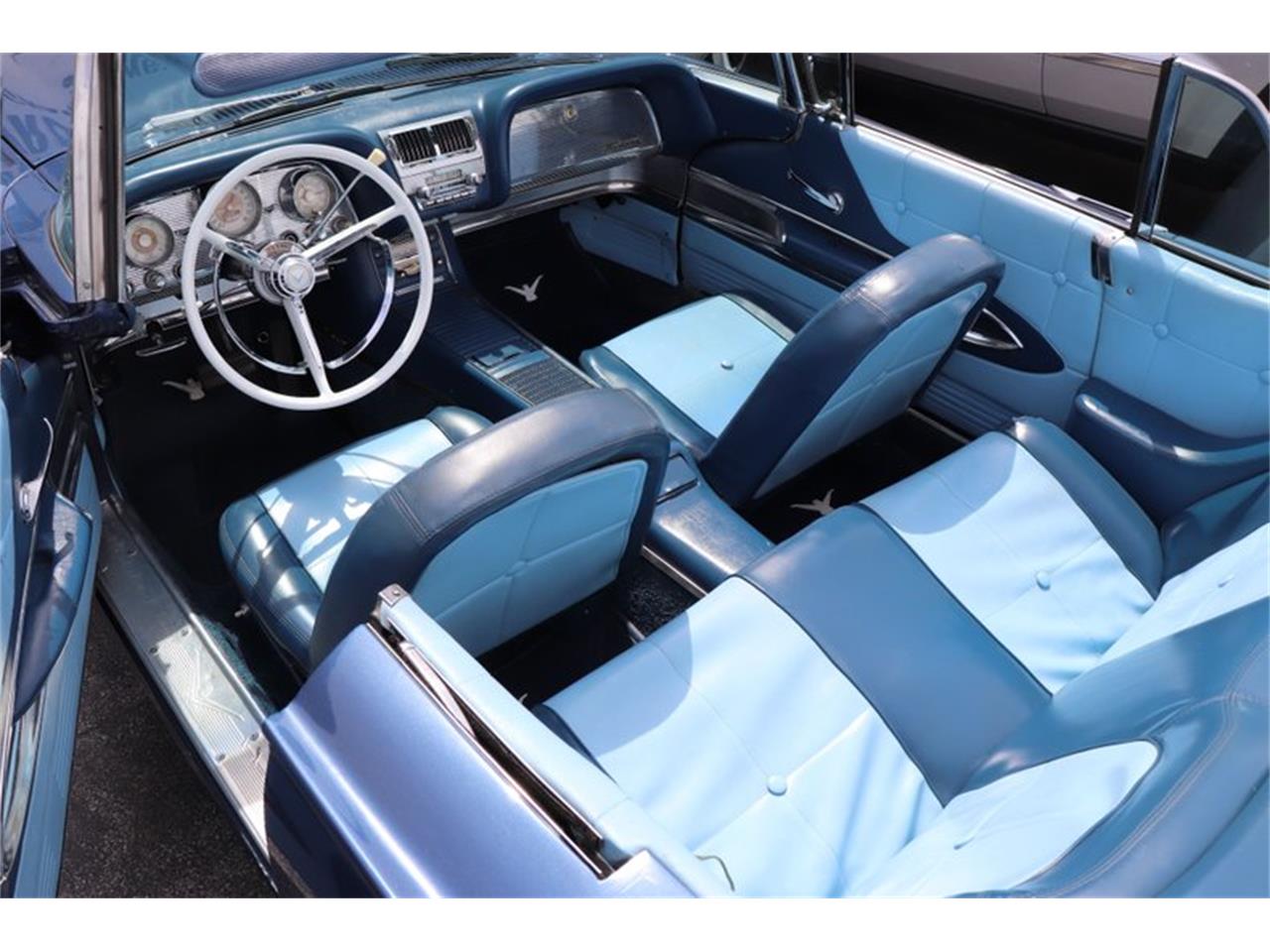 1960 Ford Thunderbird