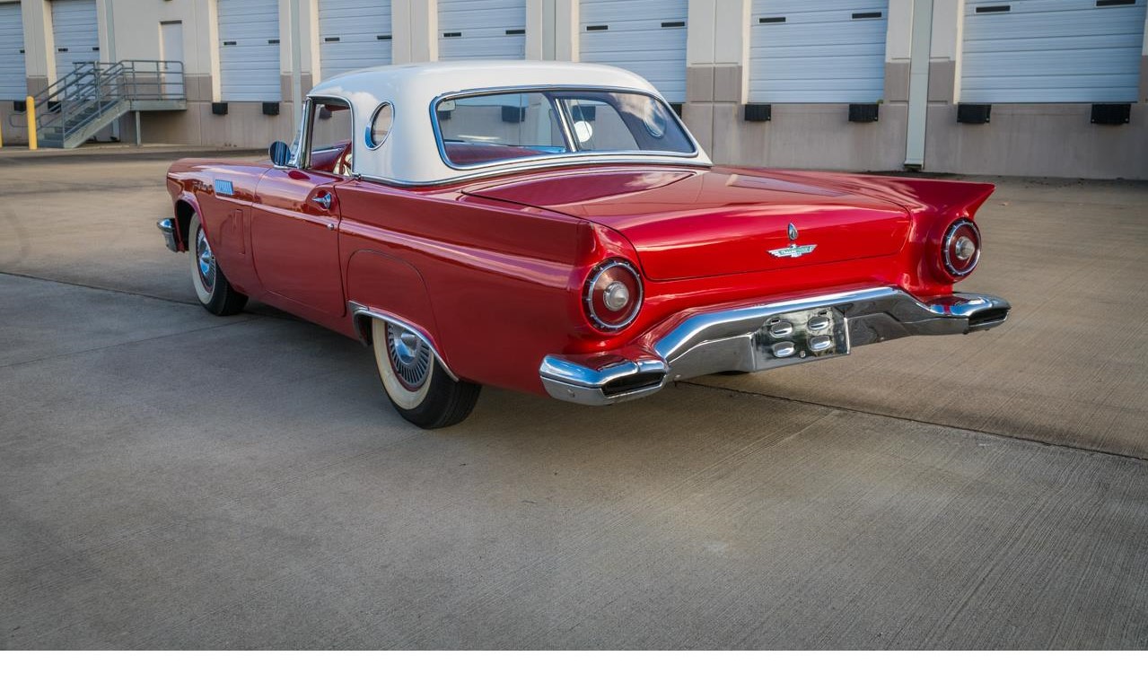 1957 Ford Thunderbird