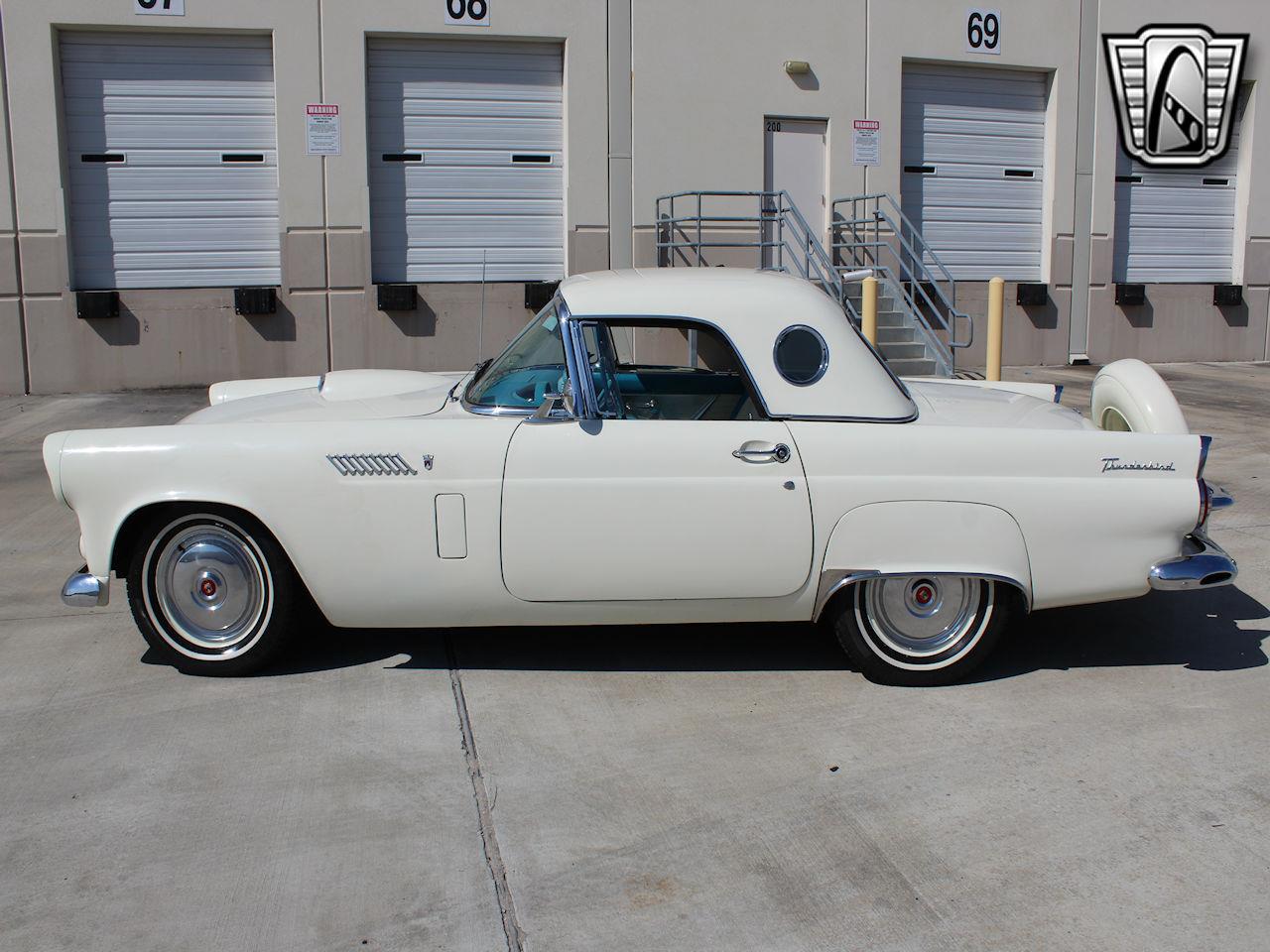 1956 Ford Thunderbird