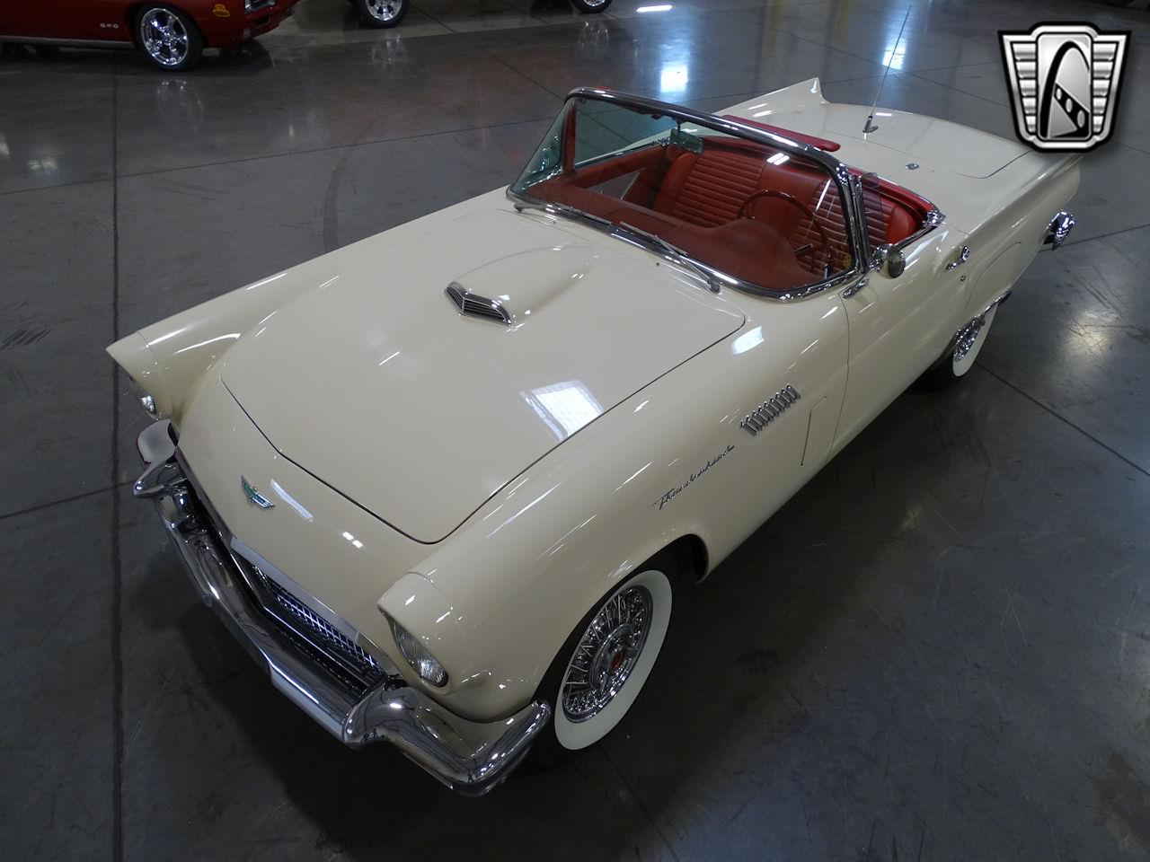 1957 Ford Thunderbird