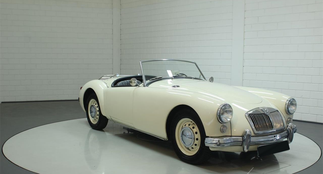 MG MGA