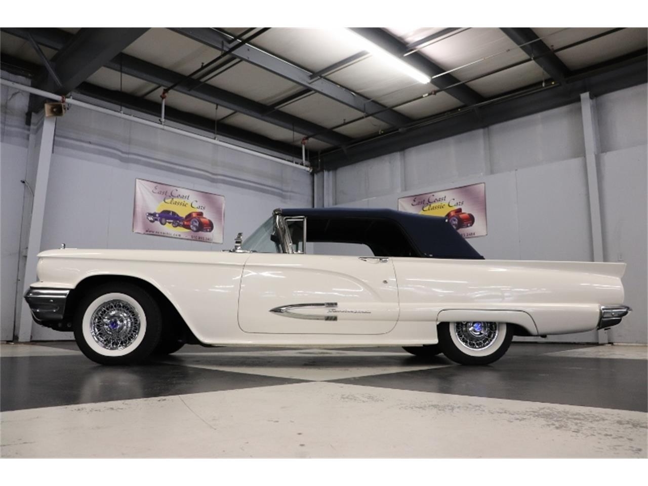 1959 Ford Thunderbird