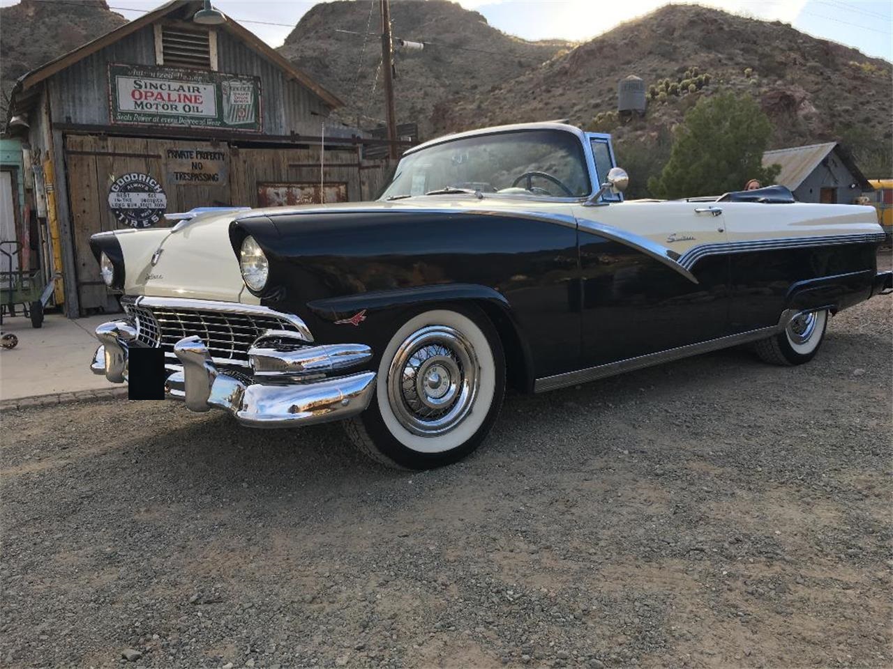 1956 Ford Fairlane Sunliner