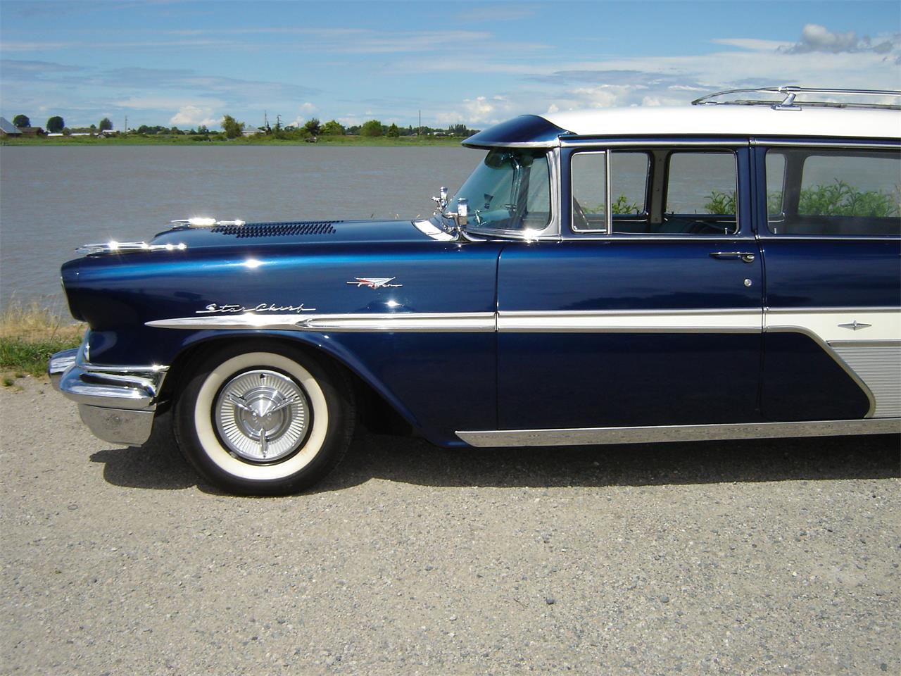 1957 Pontiac Safari