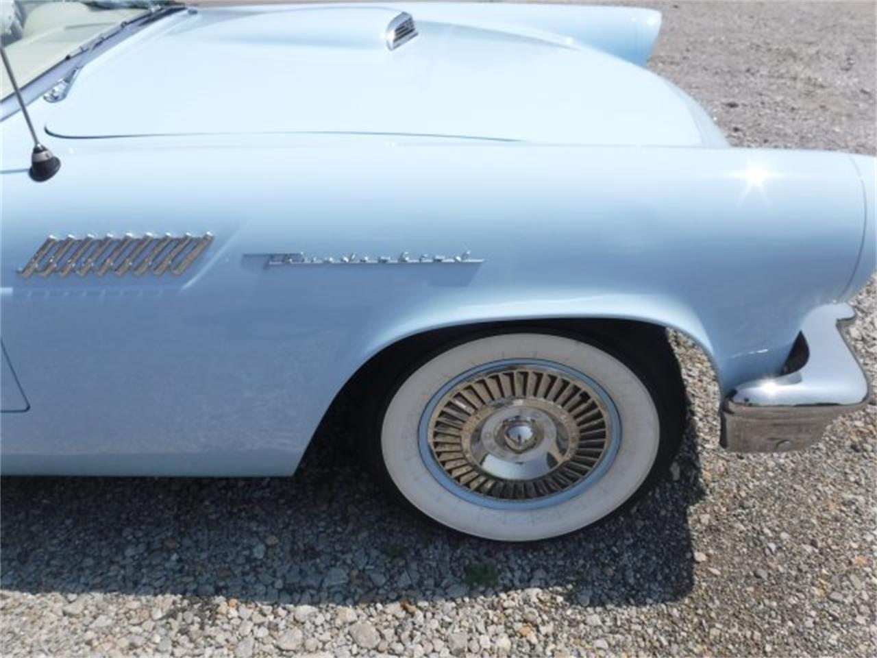 1957 Ford Thunderbird