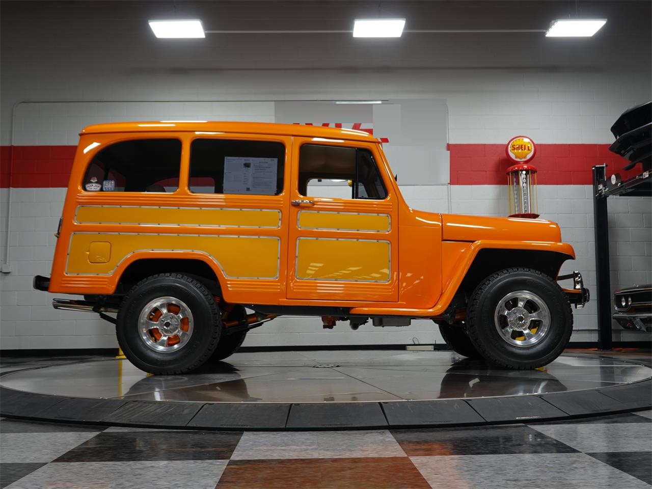 Willys Wagoneer