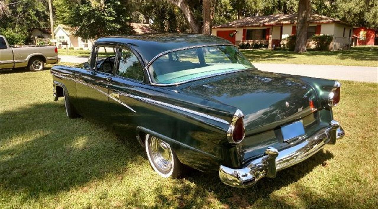 1956 Ford Crestline