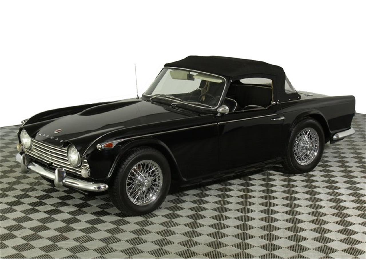 Triumph TR4